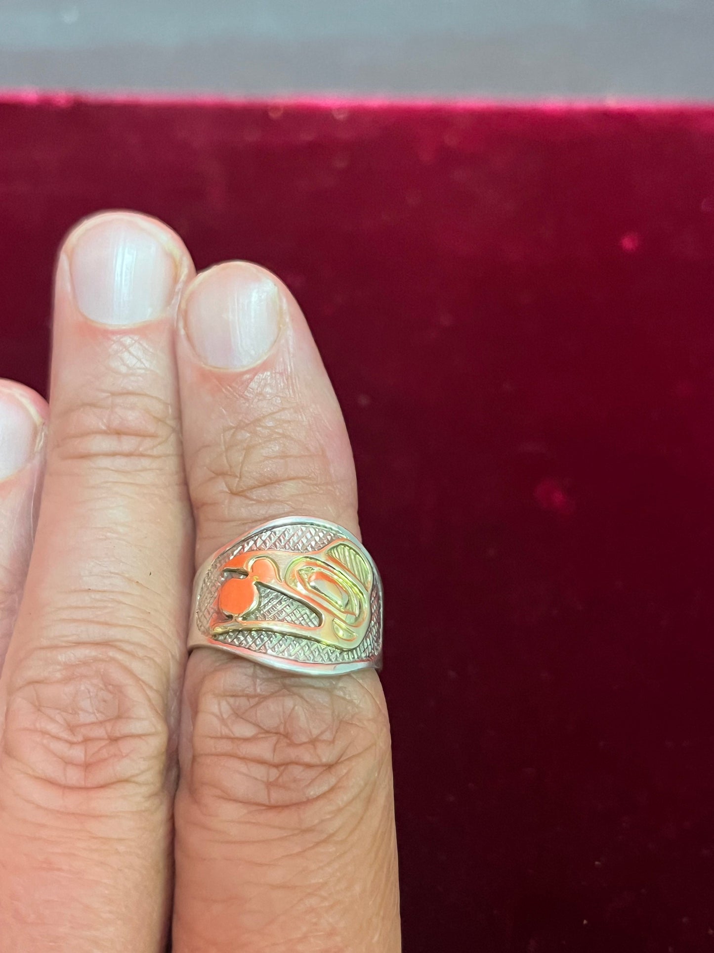 Sterling and gold size 8 Indigenous, first nations pacific northwest coast ring Robert cross fabulous piece