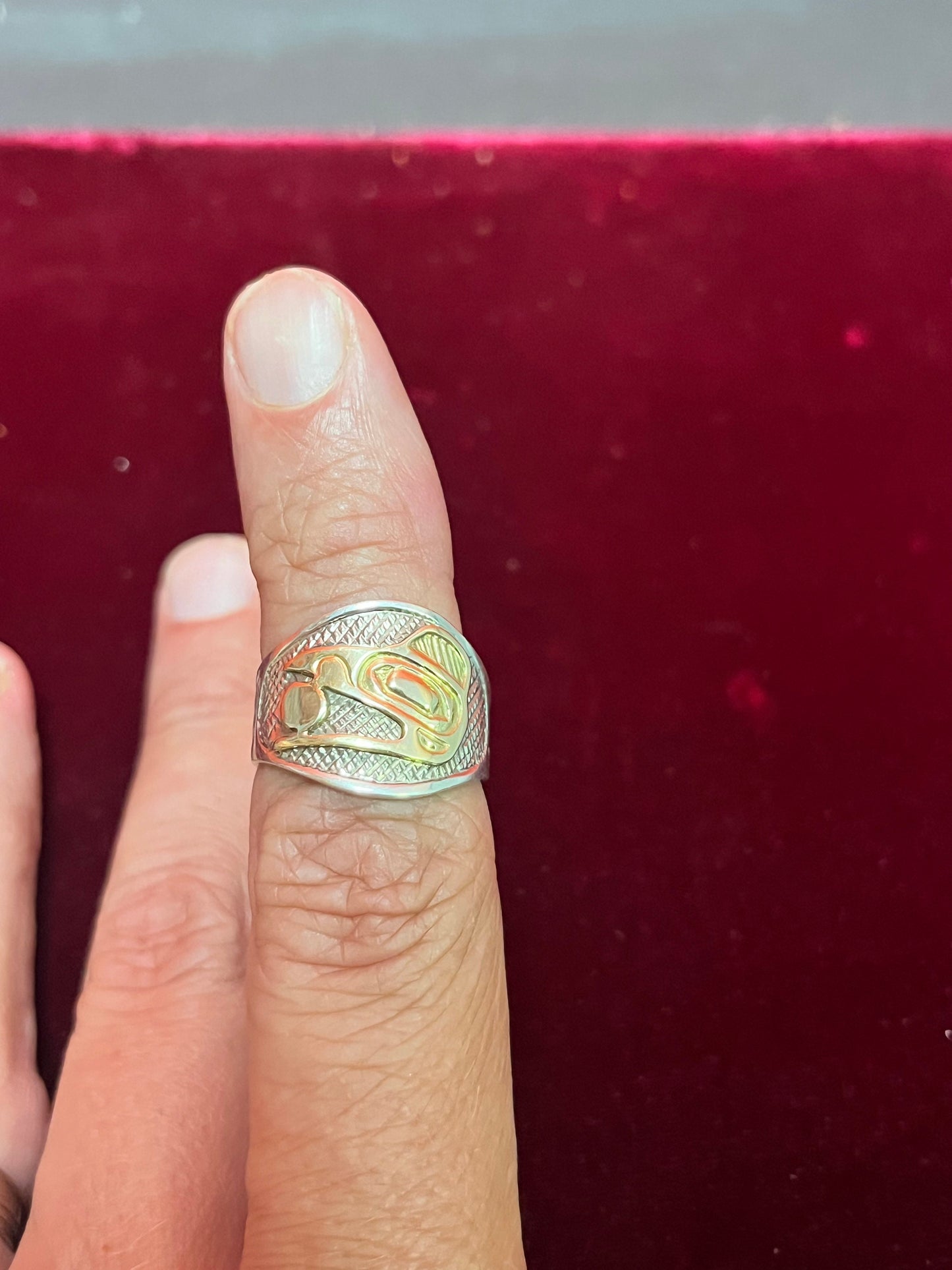 Sterling and gold size 8 Indigenous, first nations pacific northwest coast ring Robert cross fabulous piece