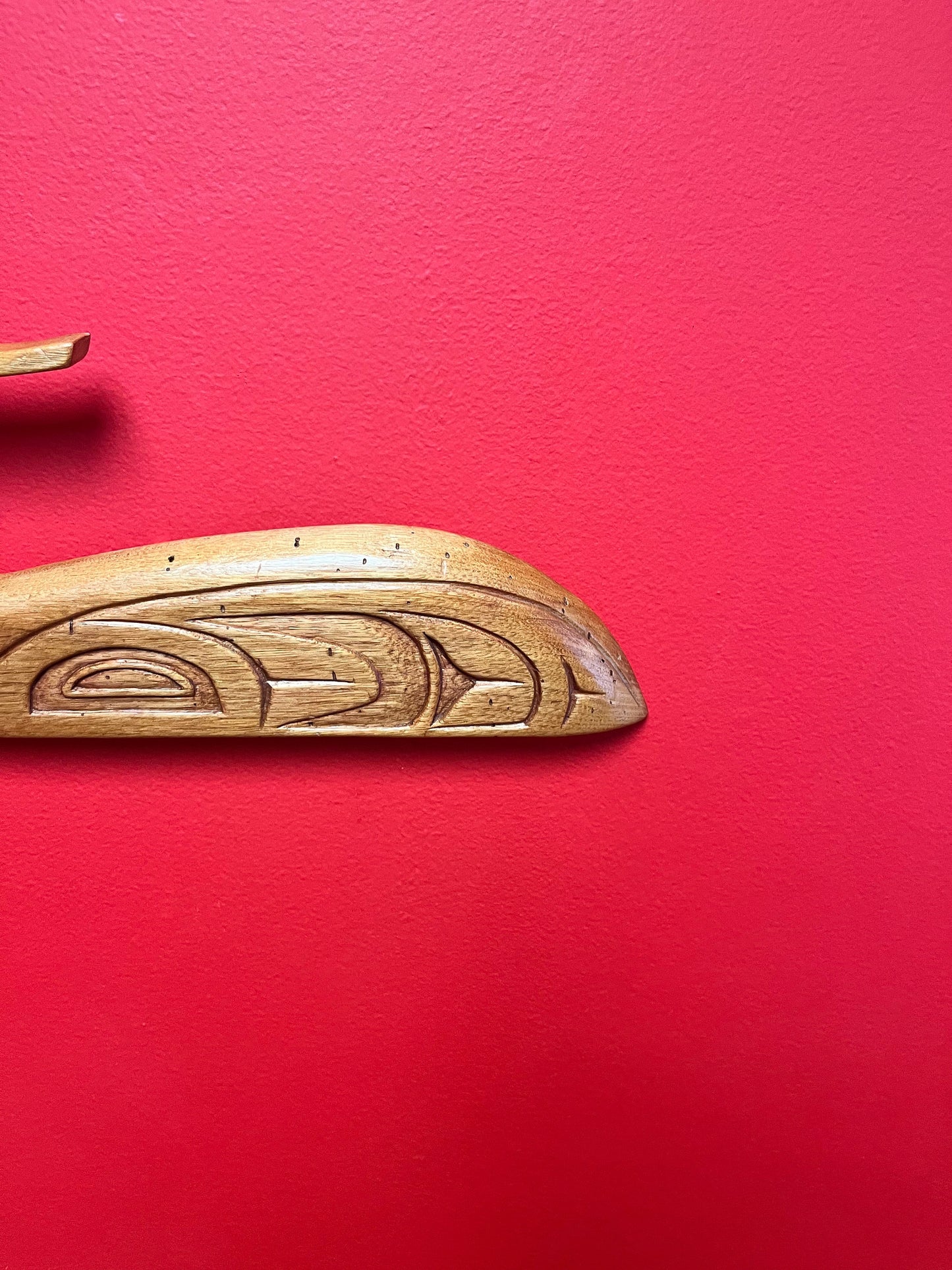 Lovely cedar signed 15 inch indigenous first nations pacific north west coast loon plaque  lovely