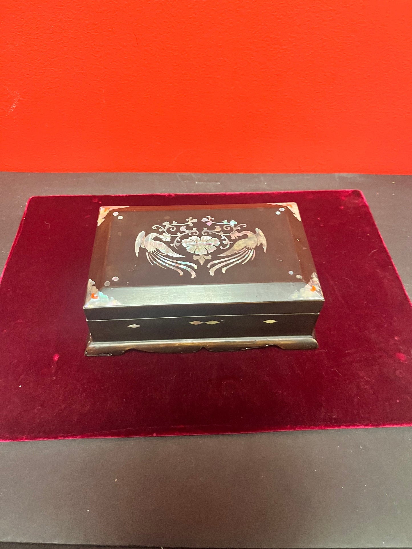 7 x 4 x 2 Asian lacquer box with mother of pearl inlay divine detailing and quality