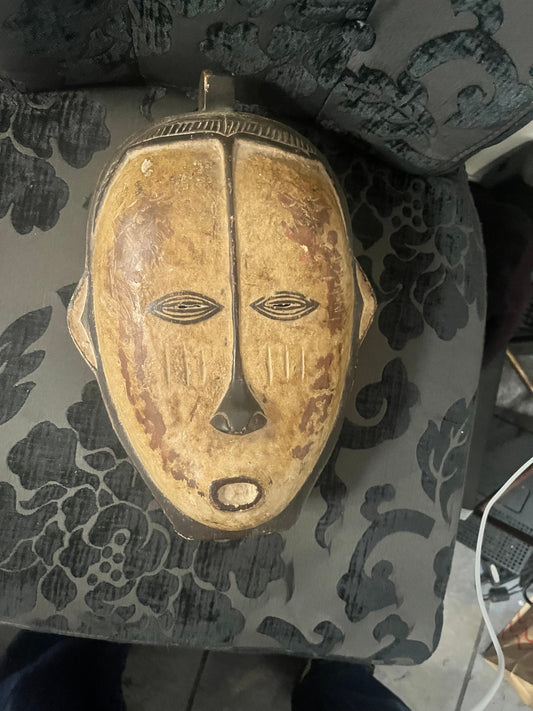 11 1/2 x 7 1/2 rare wonderful Congo antique African ceremonial mask