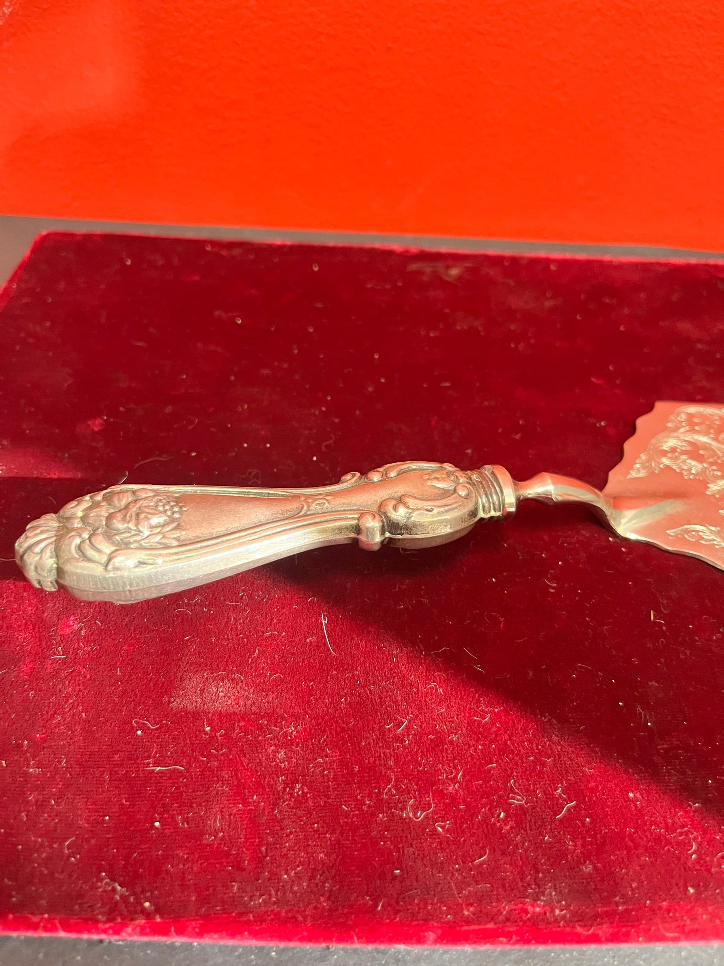 Sterling handled 11 inch cake server beautiful quality, ready to gift