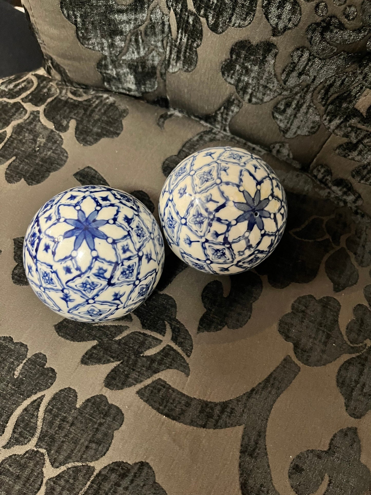 Chinese blue and white carpet bowl lovely condition 2 available