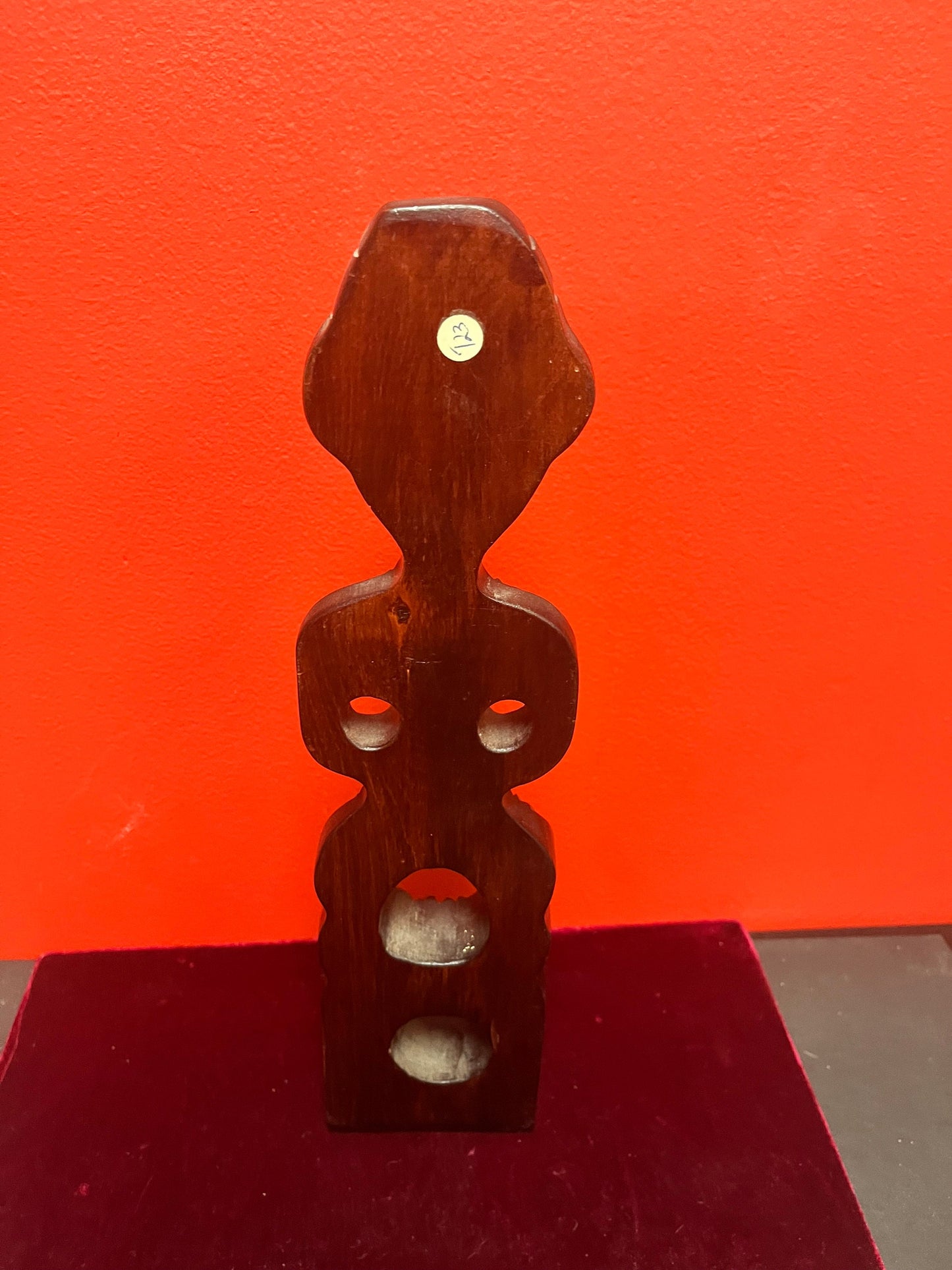 Vintage 14 inch high Māori statue with abalone eyes great condition and amazing look