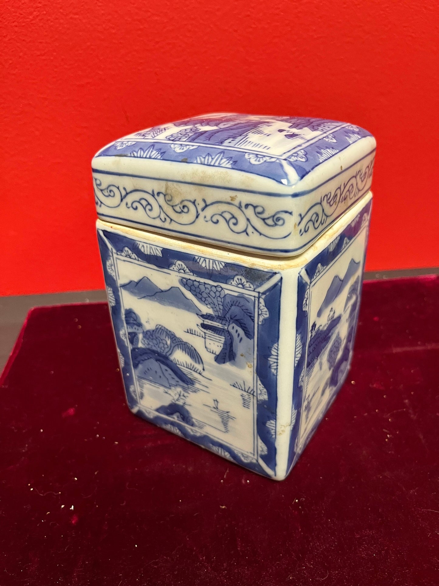 Lovely 4 x 6 high Chinese signed older porcelain box with lid great condition perfect gift