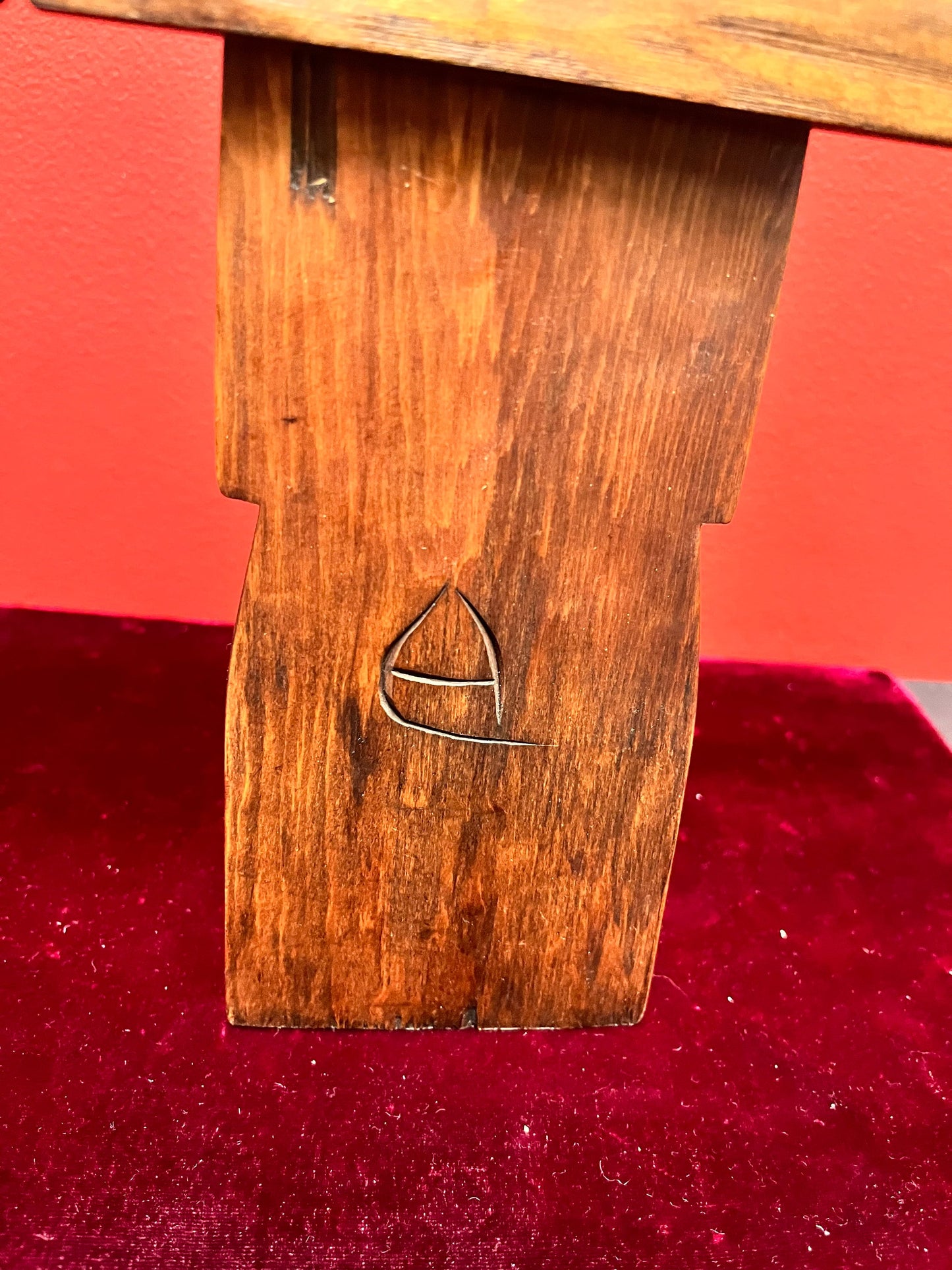 Stunning 11 x 15 wide stained cedar signed indigenous, first nations pacific northwest coast totem pole with wings wow great detail