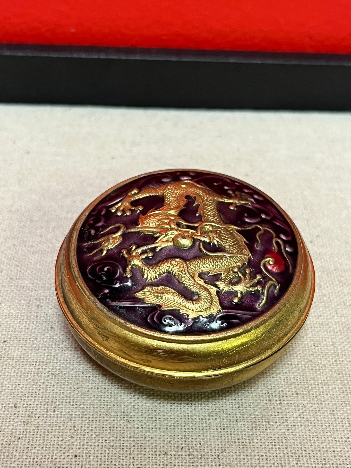 Antique Chinese 2 1/2 inch long enamel dragon box in very good condition beautiful gift