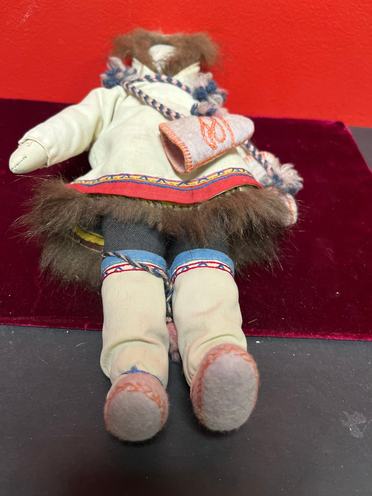 12 inch tall cloth and fur Canadian inuit Eskimo doll antique in very good condition beautiful piece