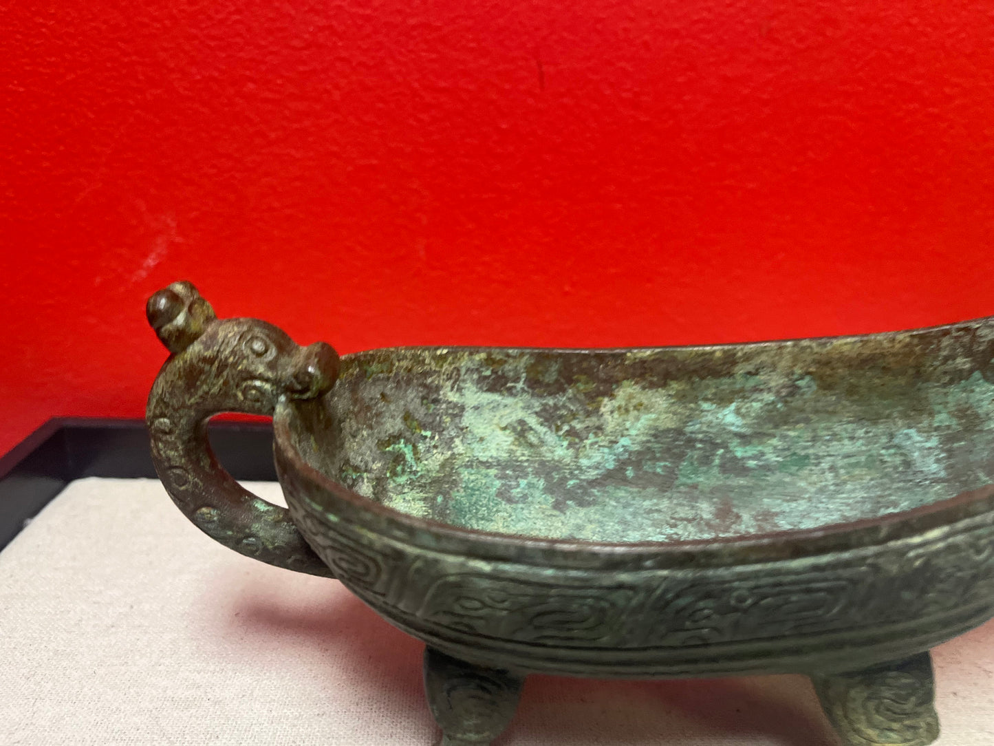 A Museum quality 8 1/2 x 3 1/2 x 3 high stunning heavy Chinese bronze drinking vessel Shang dynasty style - amazing patina