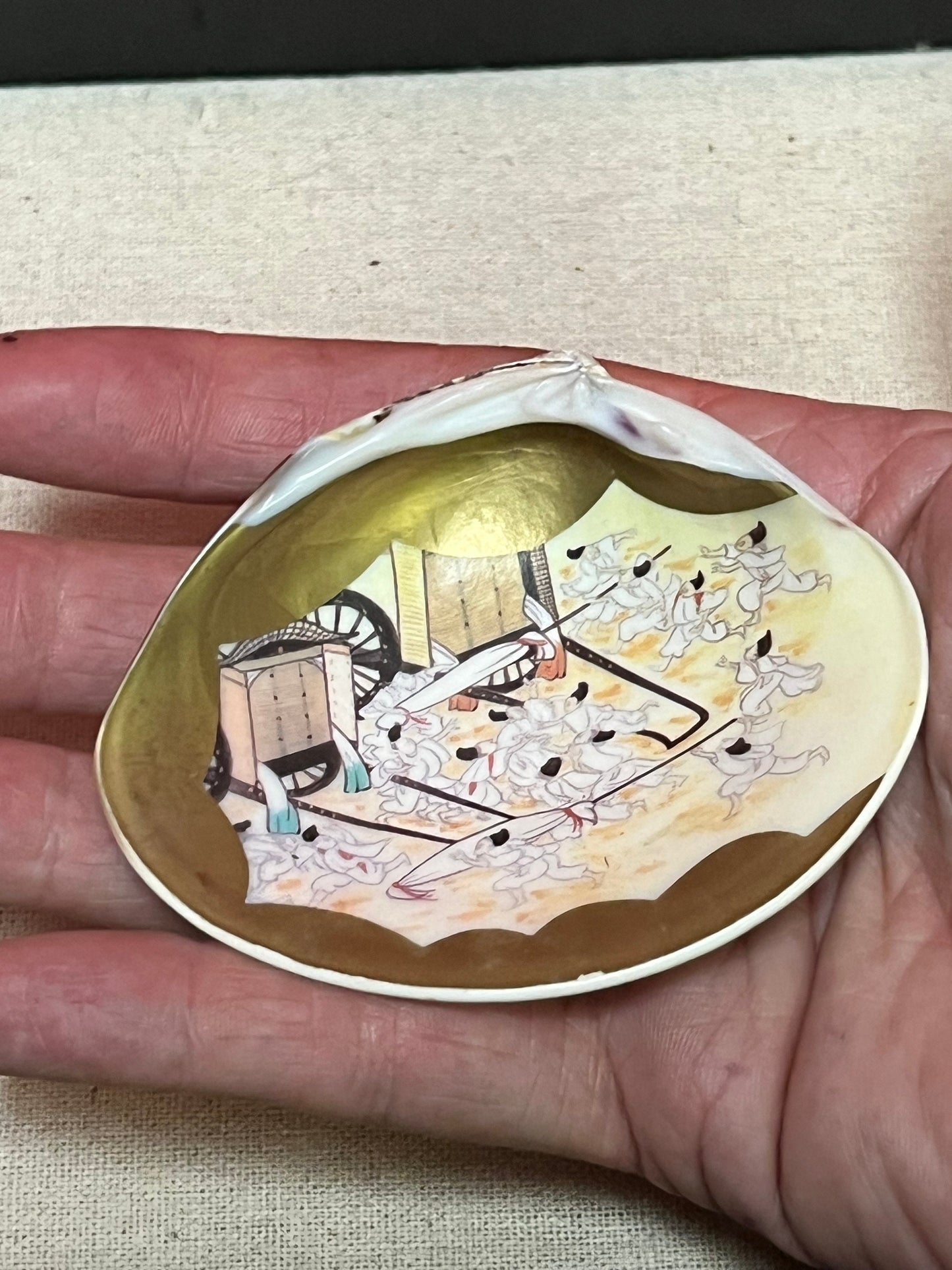 3.5 inch lovely Japanese hand painted oyster shell.