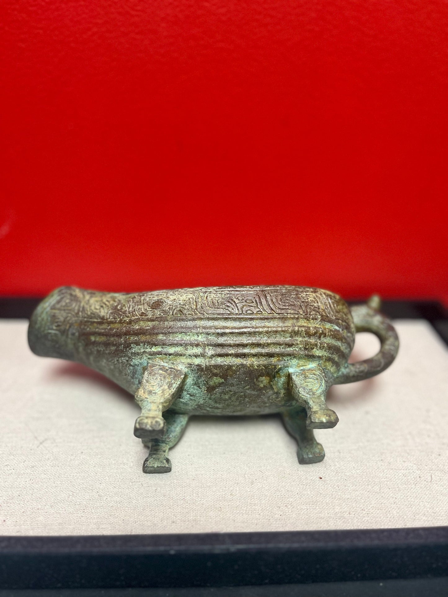 A Museum quality 8 1/2 x 3 1/2 x 3 high stunning heavy Chinese bronze drinking vessel Shang dynasty style - amazing patina