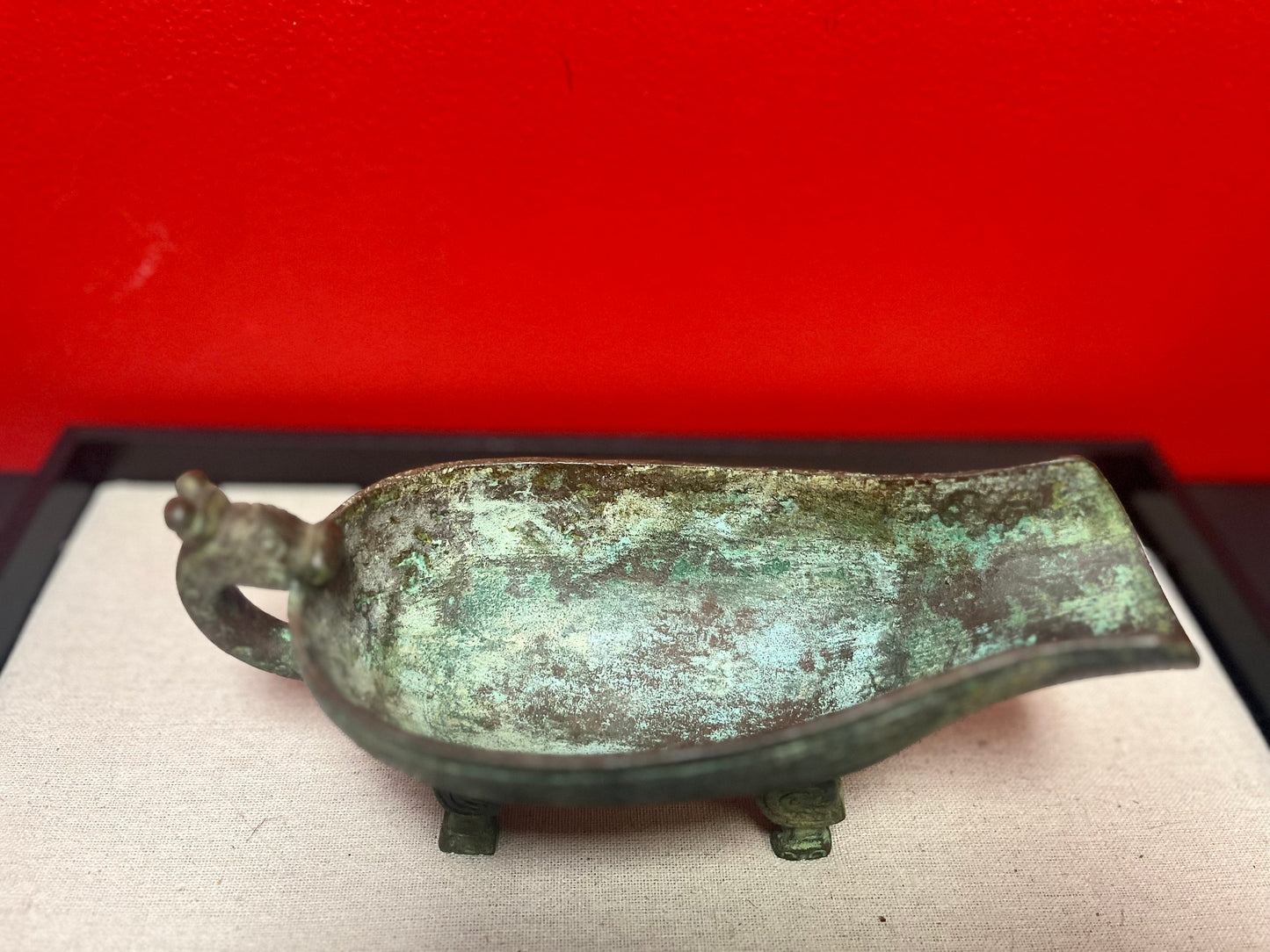 A Museum quality 8 1/2 x 3 1/2 x 3 high stunning heavy Chinese bronze drinking vessel Shang dynasty style - amazing patina
