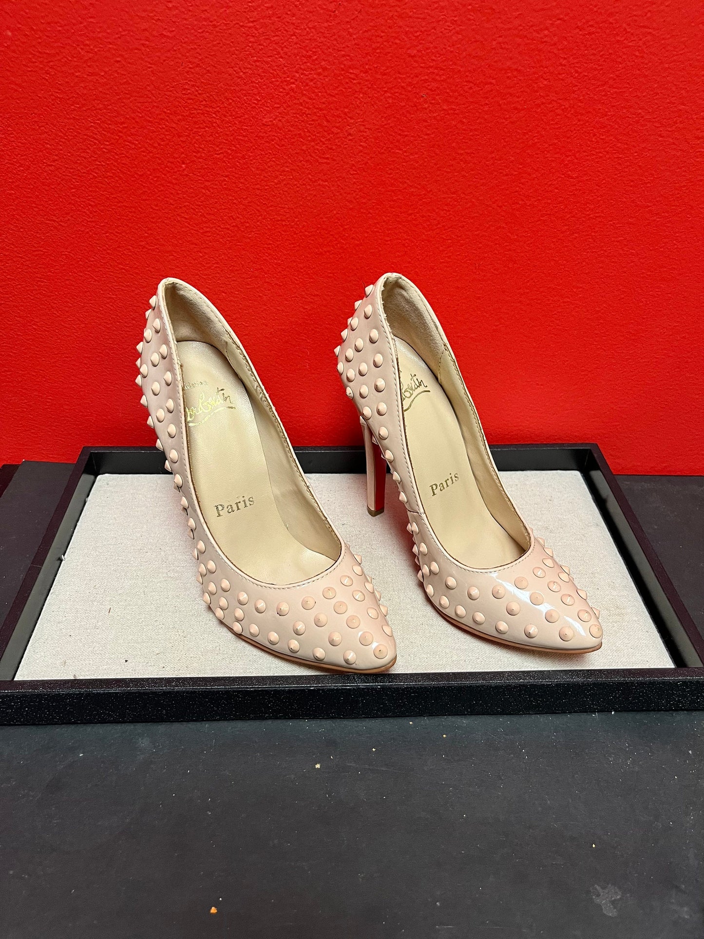 Fabulous authentic Christian Louboutin pumps size 36 fits 5.5 to 6 ladies like new unbelievable deal