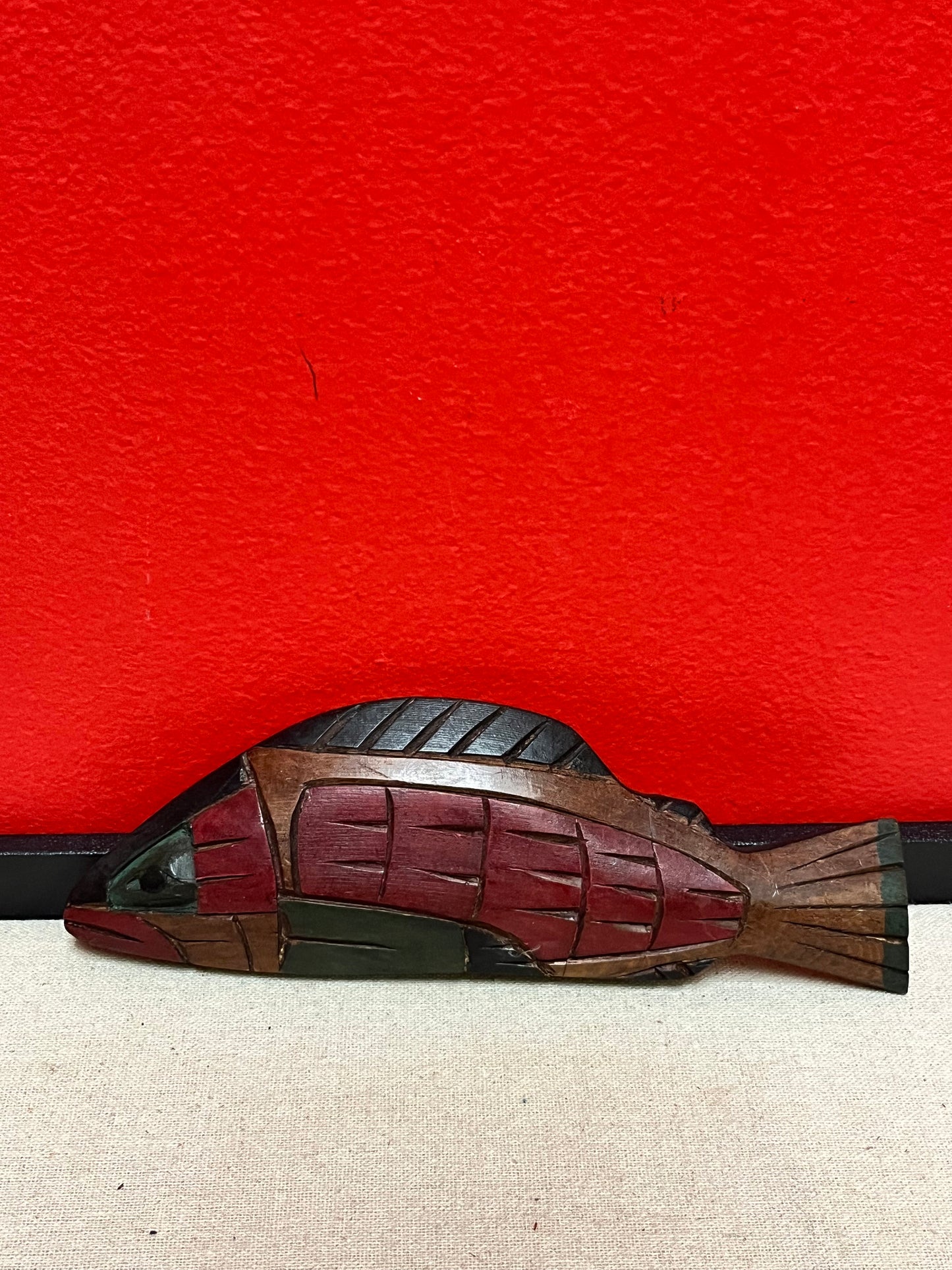Lovely detailed 7 inch long Frank and Dora Frenchie indigenous first nation, Pacific Northwest coast salmon