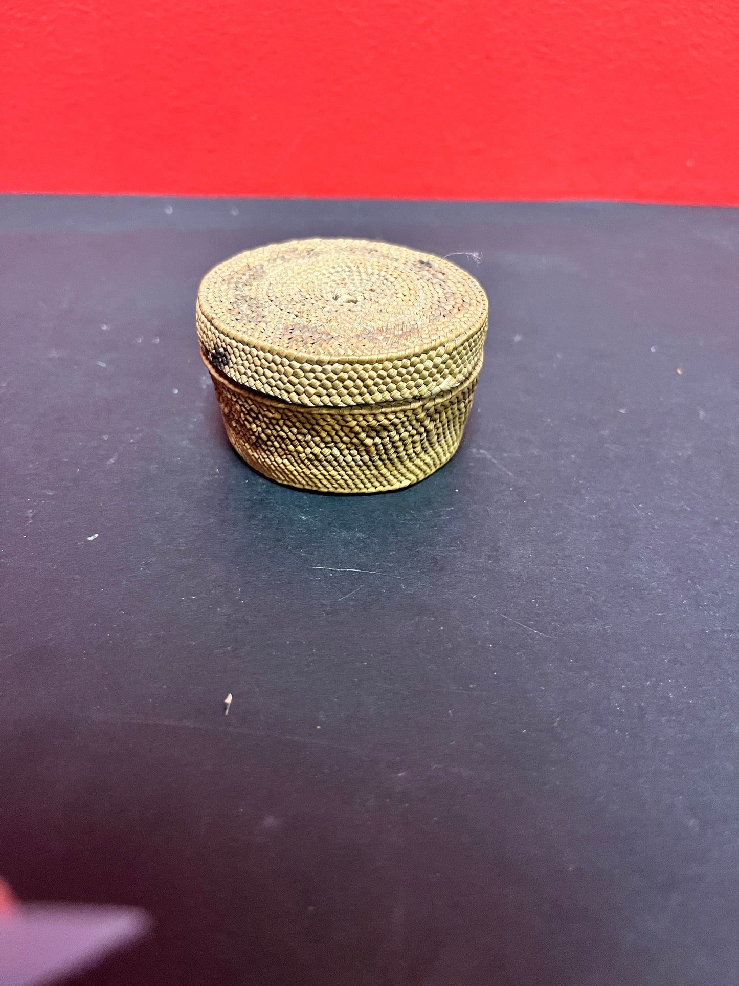 Fabulous 2 1/2 inch indigenous First Nations Pacific Northwest pre-1940s Salish basket with nice detail in good condition