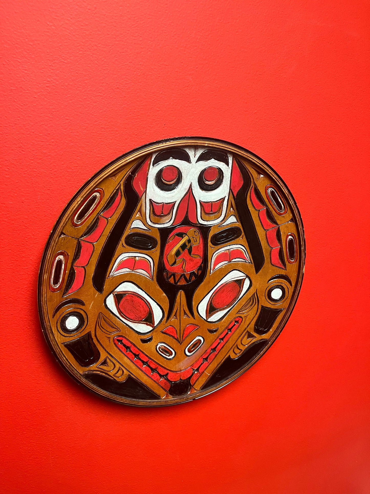 Beautiful unique 14 inch indigenous northwest coast Native signed plaque, ready to hang  primitive beauty