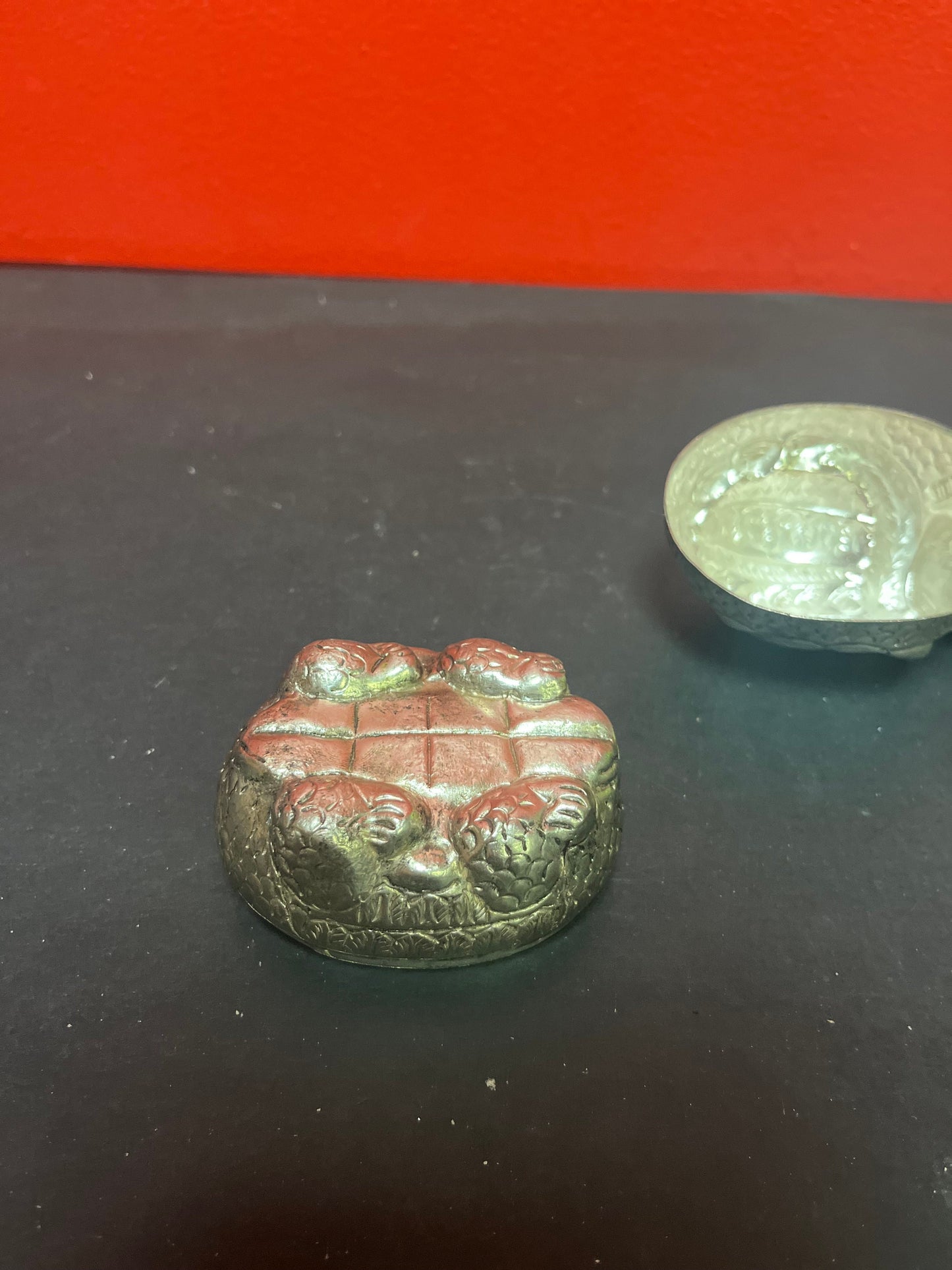 A Lovely 4 inch long Chinese silver export turtle box with lid untested and lovely detail