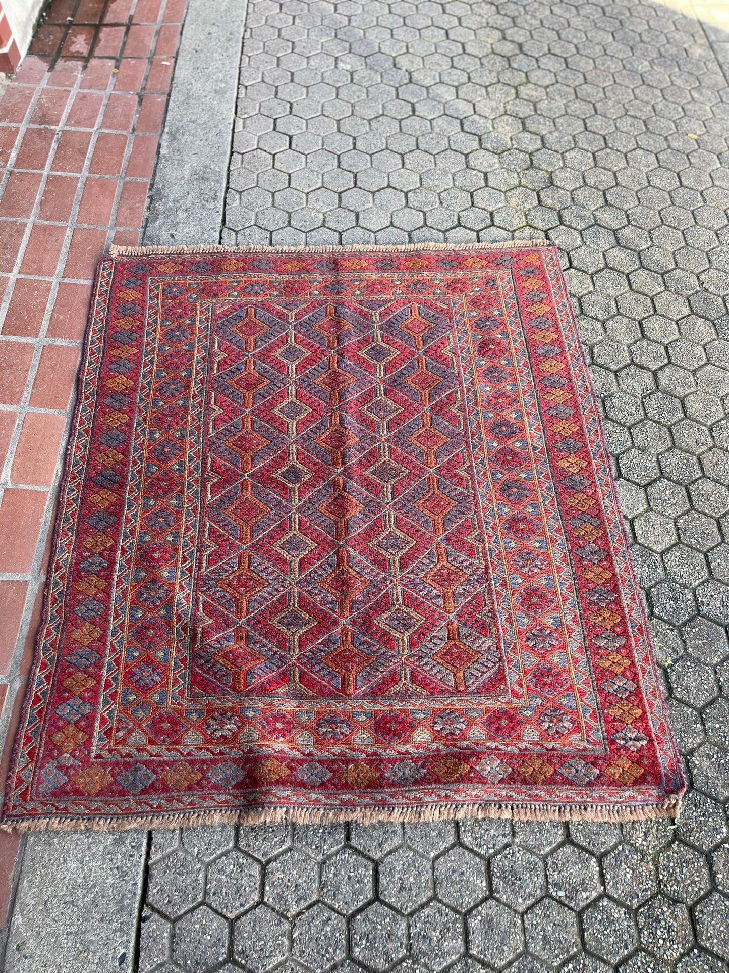 Amazing 57 x 47 hand knotted person rug carpet antique and mint condition and wonderful quality one of the very best great look