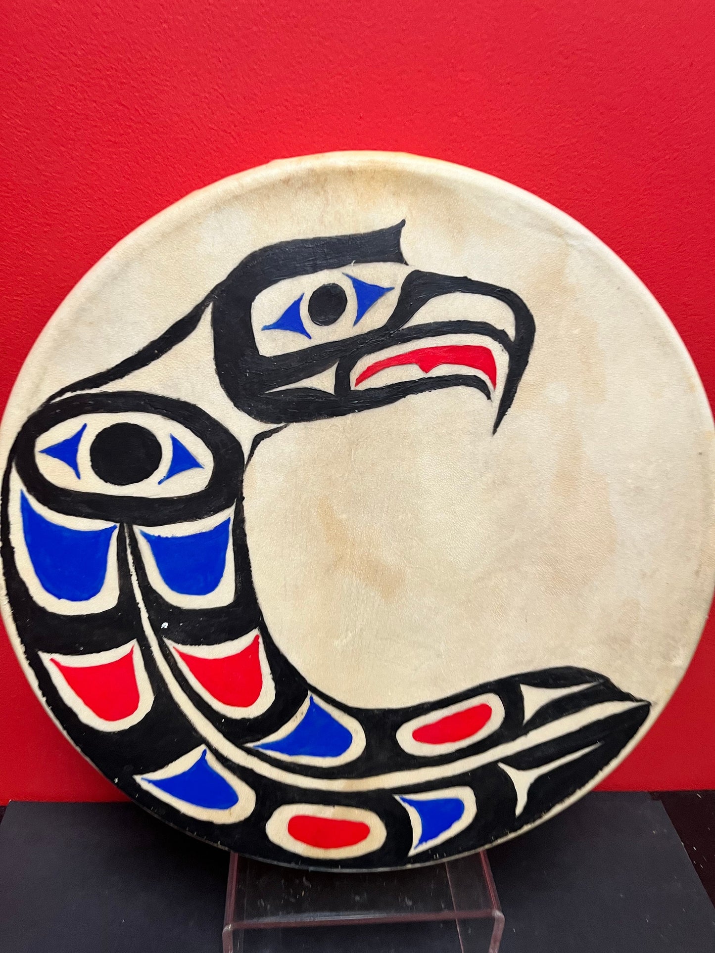 Fabulous indigenous first nations Pacific northwest coast signed 16“ x 3“ thick drum with amazing sound  ceremonial piece