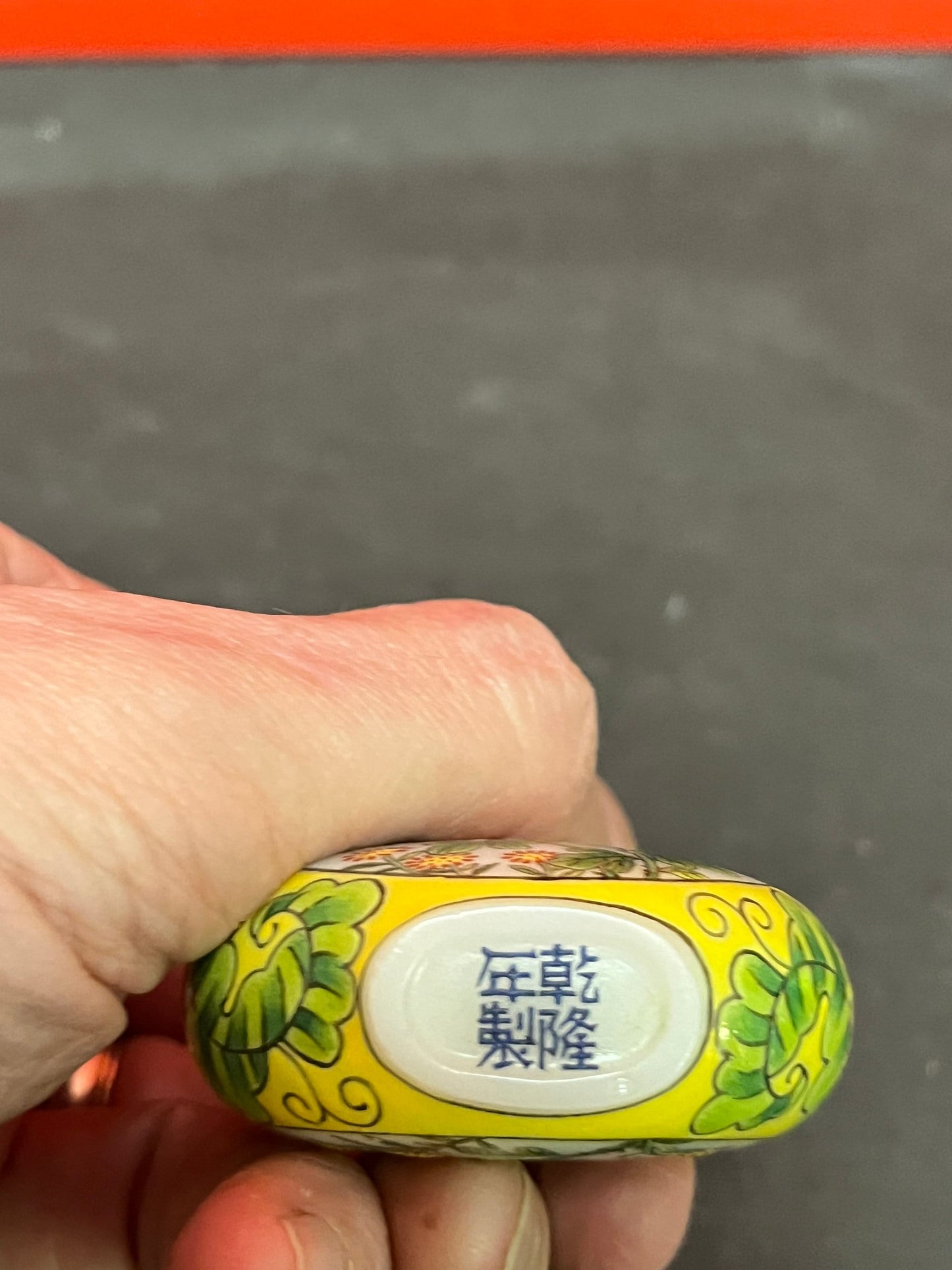 3 inch tall antique signed Chinese enamel and porcelain snuff bottle with decorated lid real beauty wow