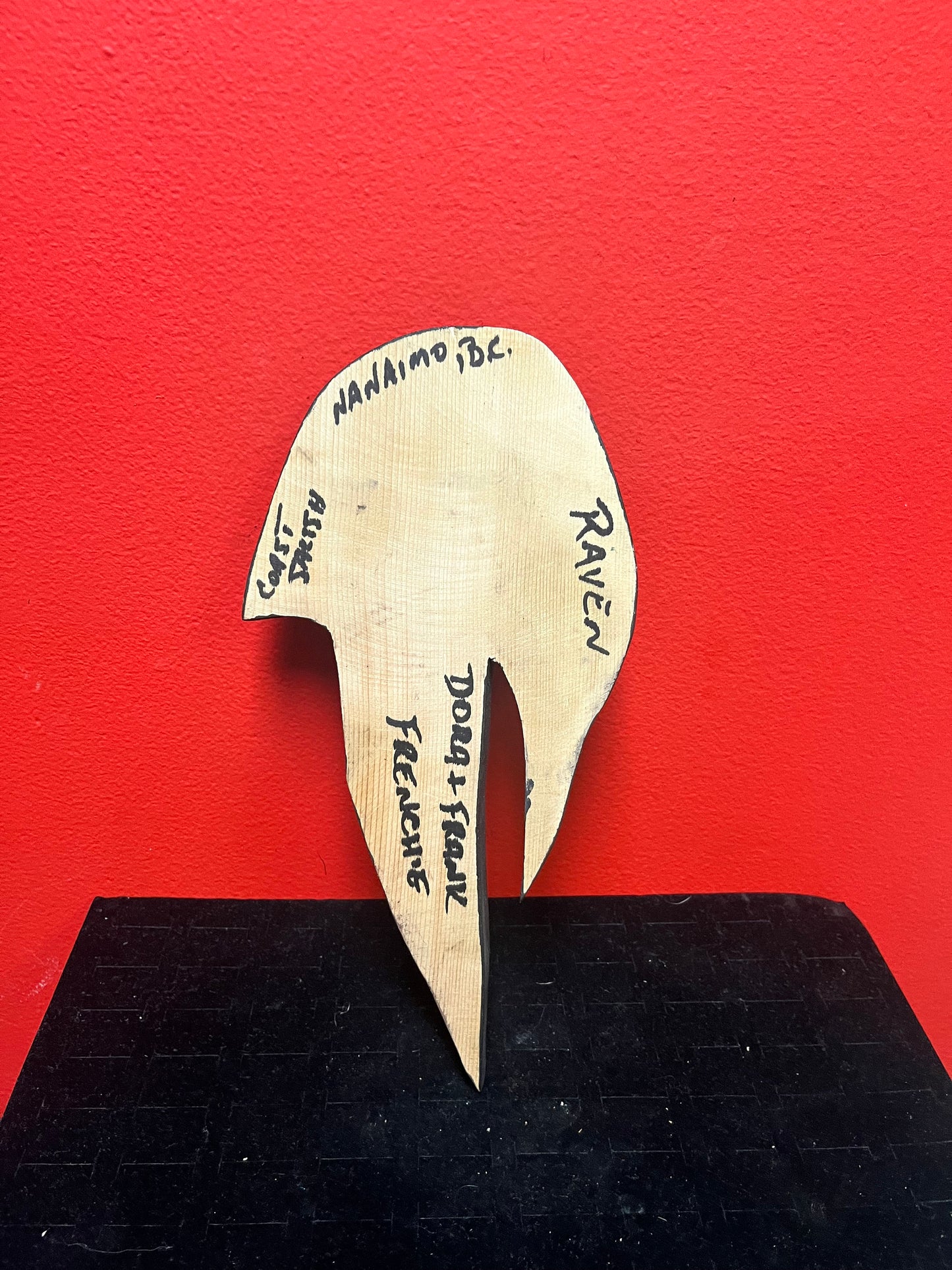 Lovely 10 x 5“ indigenous first nations northwest coast, Raven by Dora and Frank Frenchie  needs a hanger