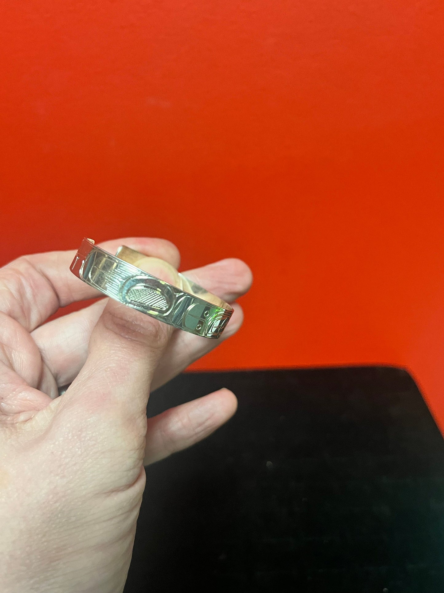 Stunning 2 1/2 inch wide indigenous first nations northwest coast Sterling Tony Hunt thunderbird bracelet amazing detail