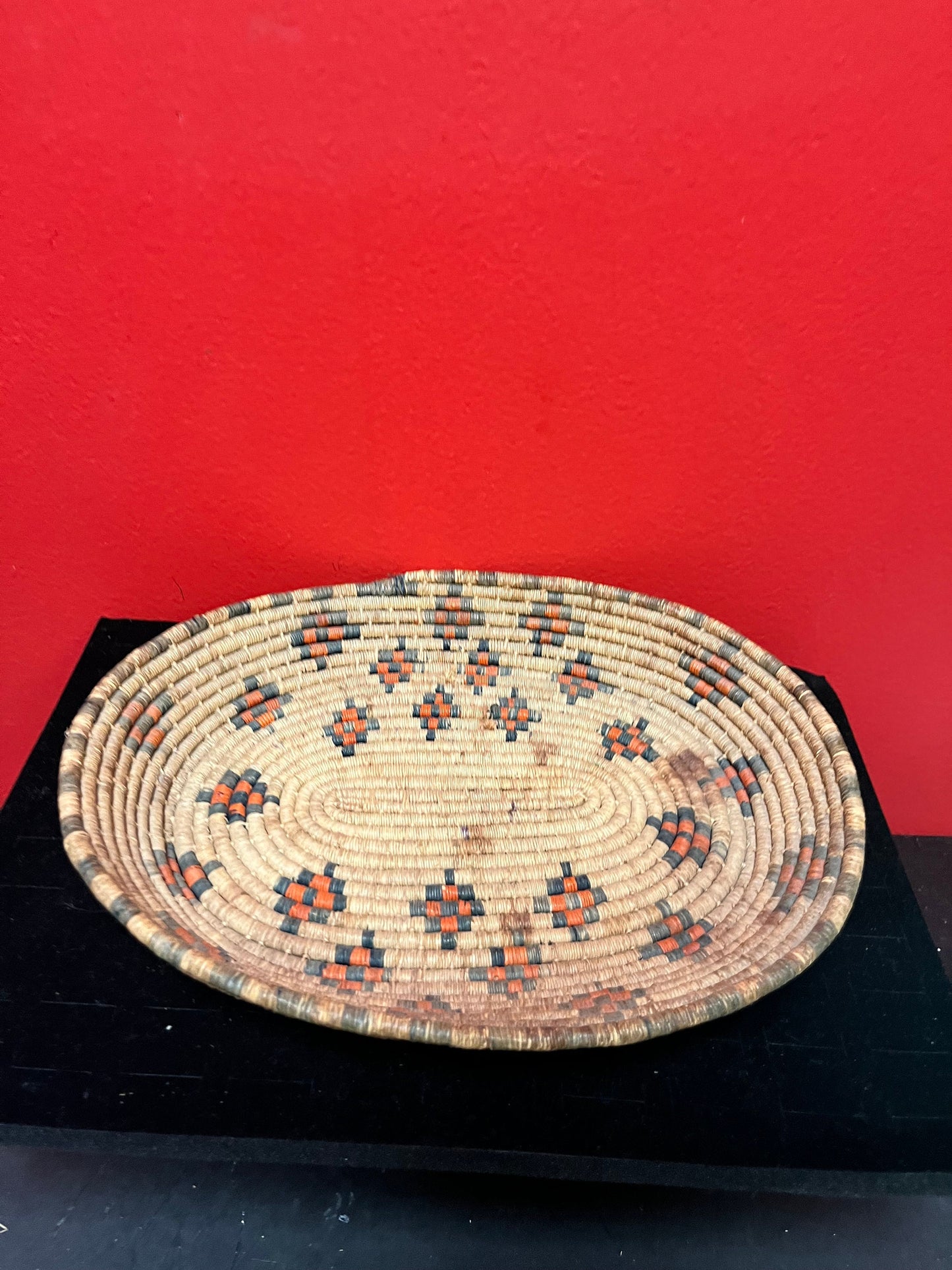 Beautiful 11 inch indigenous, first nations, Thompson River woven basket tray minor staining value priced