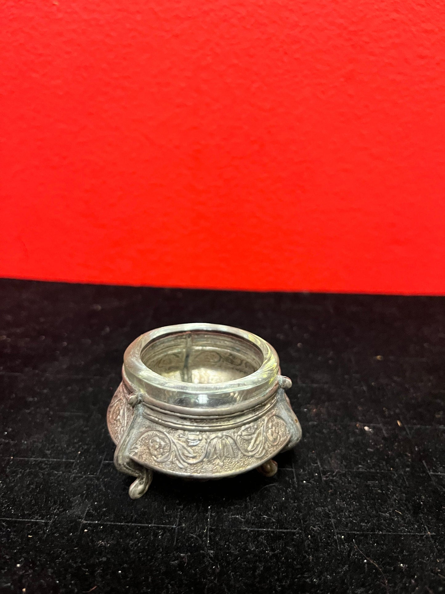 Small European silver untested salt with liner