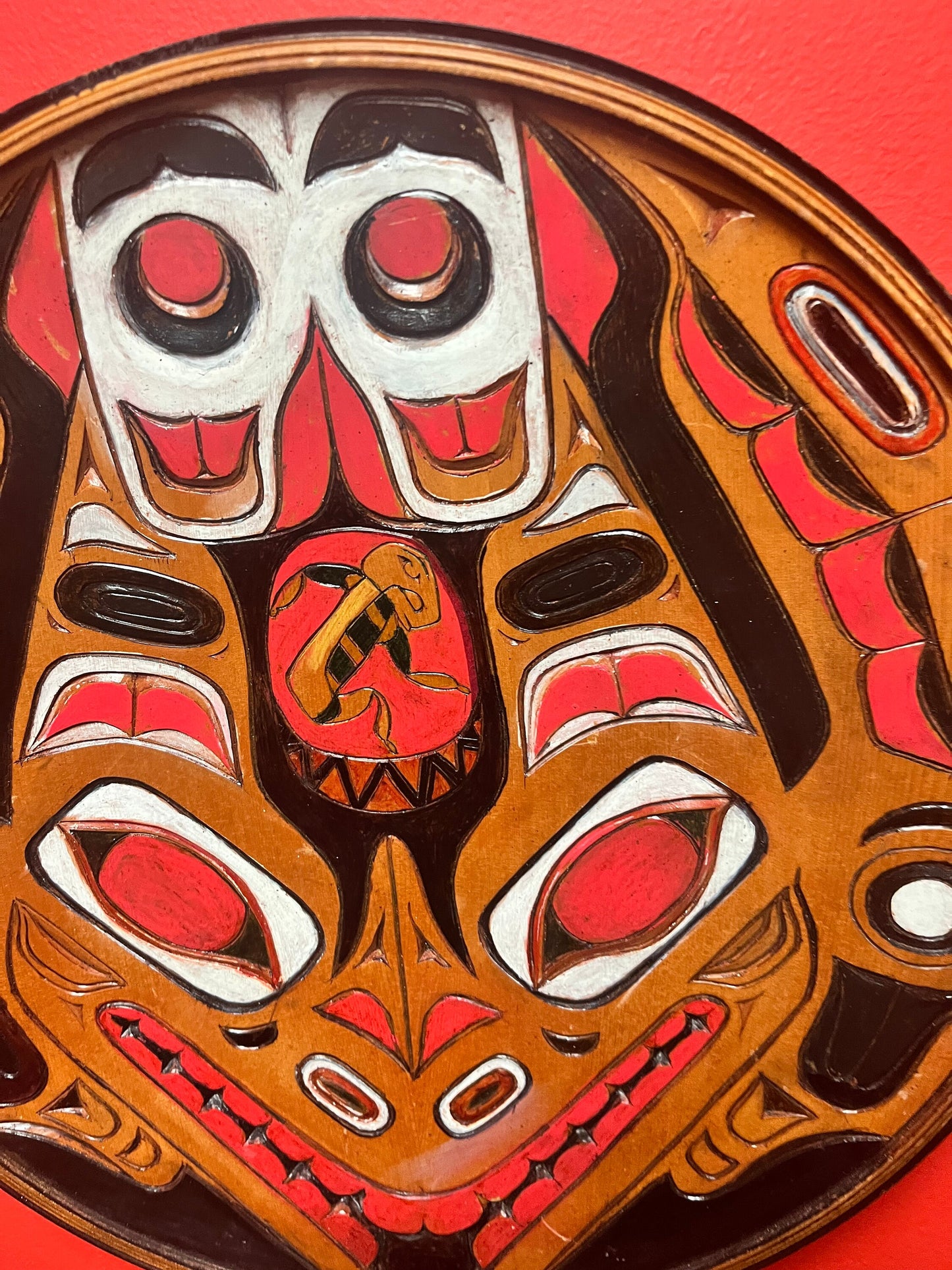 Beautiful unique 14 inch indigenous northwest coast Native signed plaque, ready to hang  primitive beauty