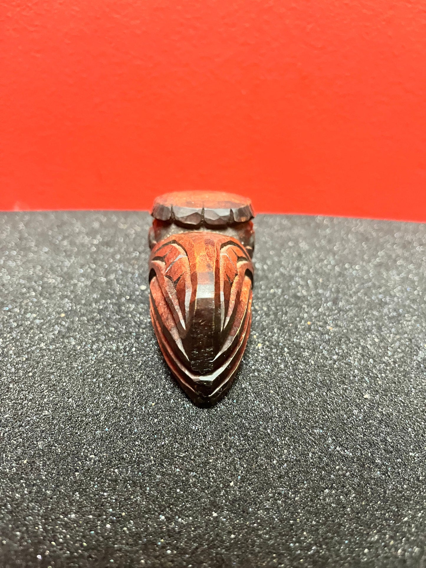 Lovely signed Canadian indigenous First Nations Pacific Northwest coast eagle head good value