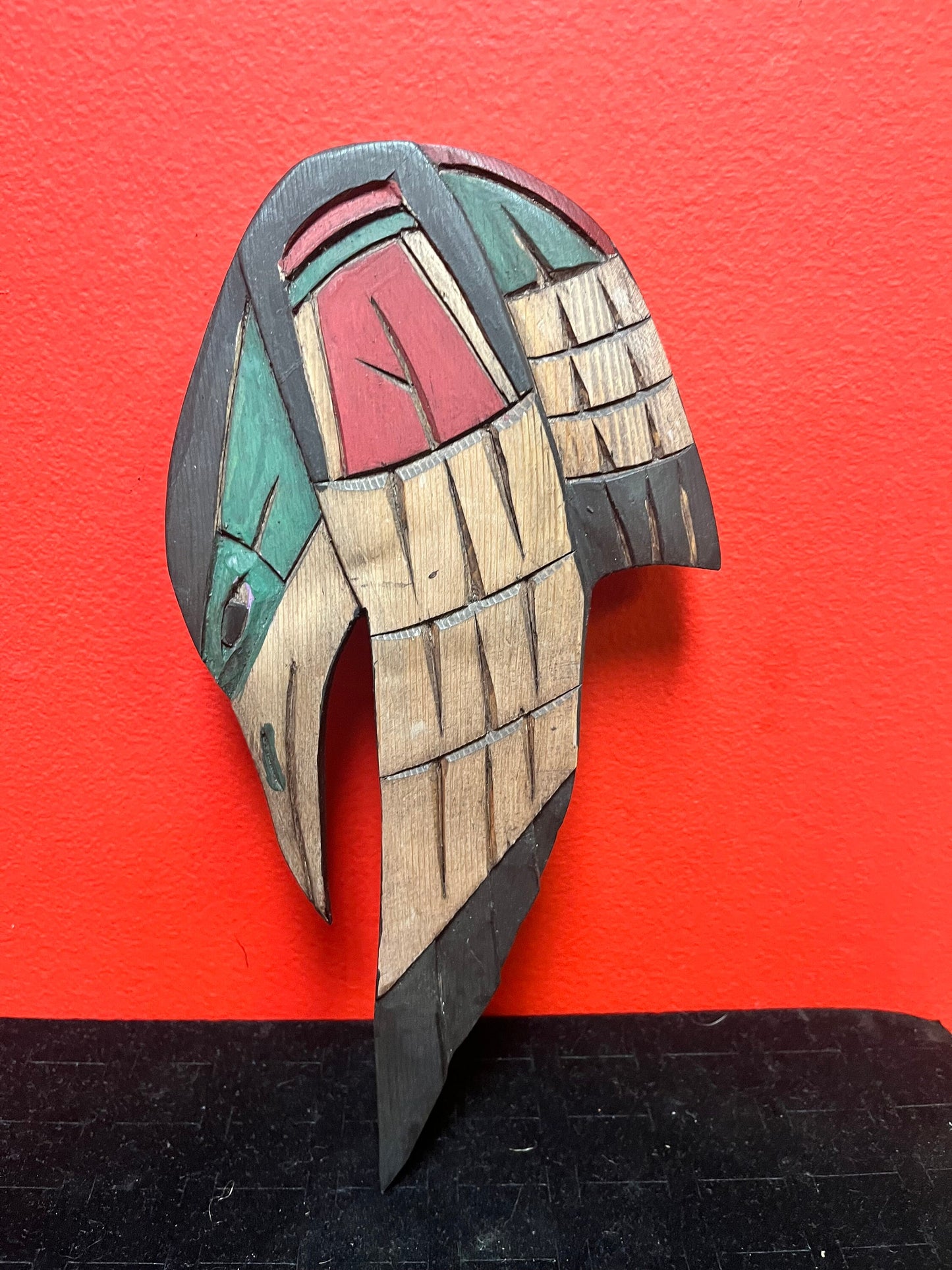 Lovely 10 x 5“ indigenous first nations northwest coast, Raven by Dora and Frank Frenchie  needs a hanger