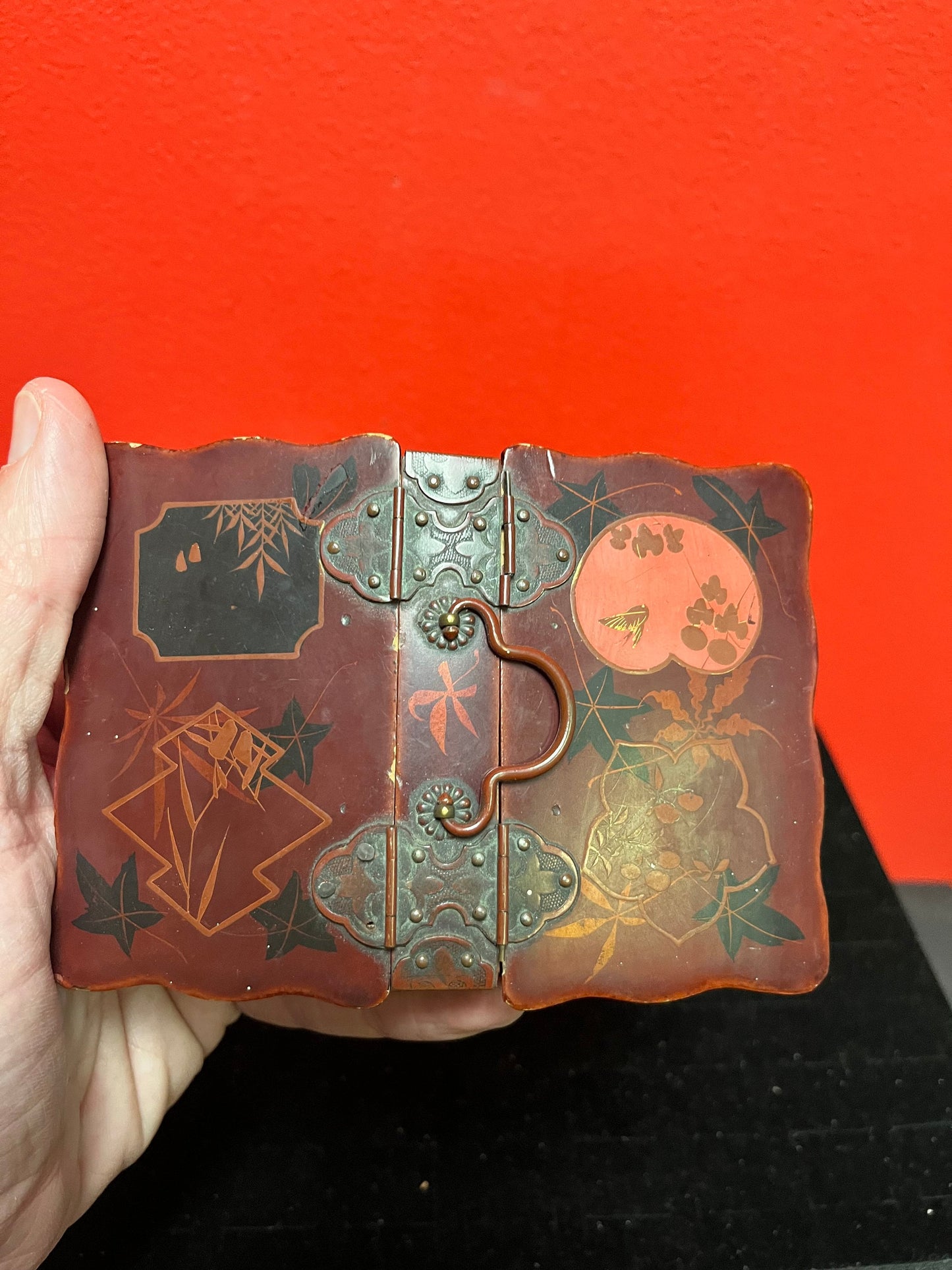 A Lovely Japanese lacquer and bronze 4 x 3 x 2 high hand decorated box Asian antique beauty