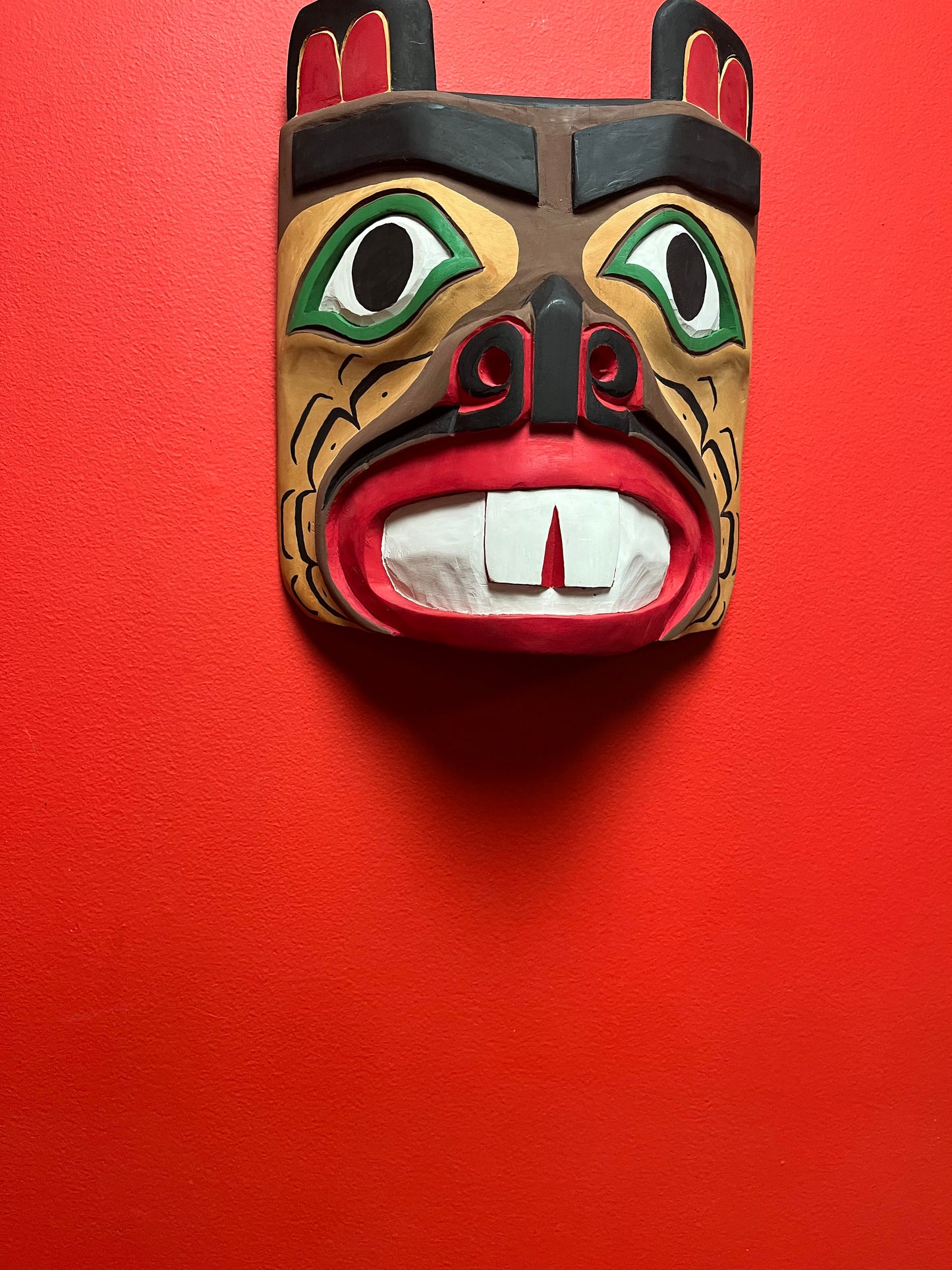 Fabulous 12 x 10 wide indigenous, first nations, Pacific Northwest coast, older polychrome painted beaver mask   ready to hang - wow