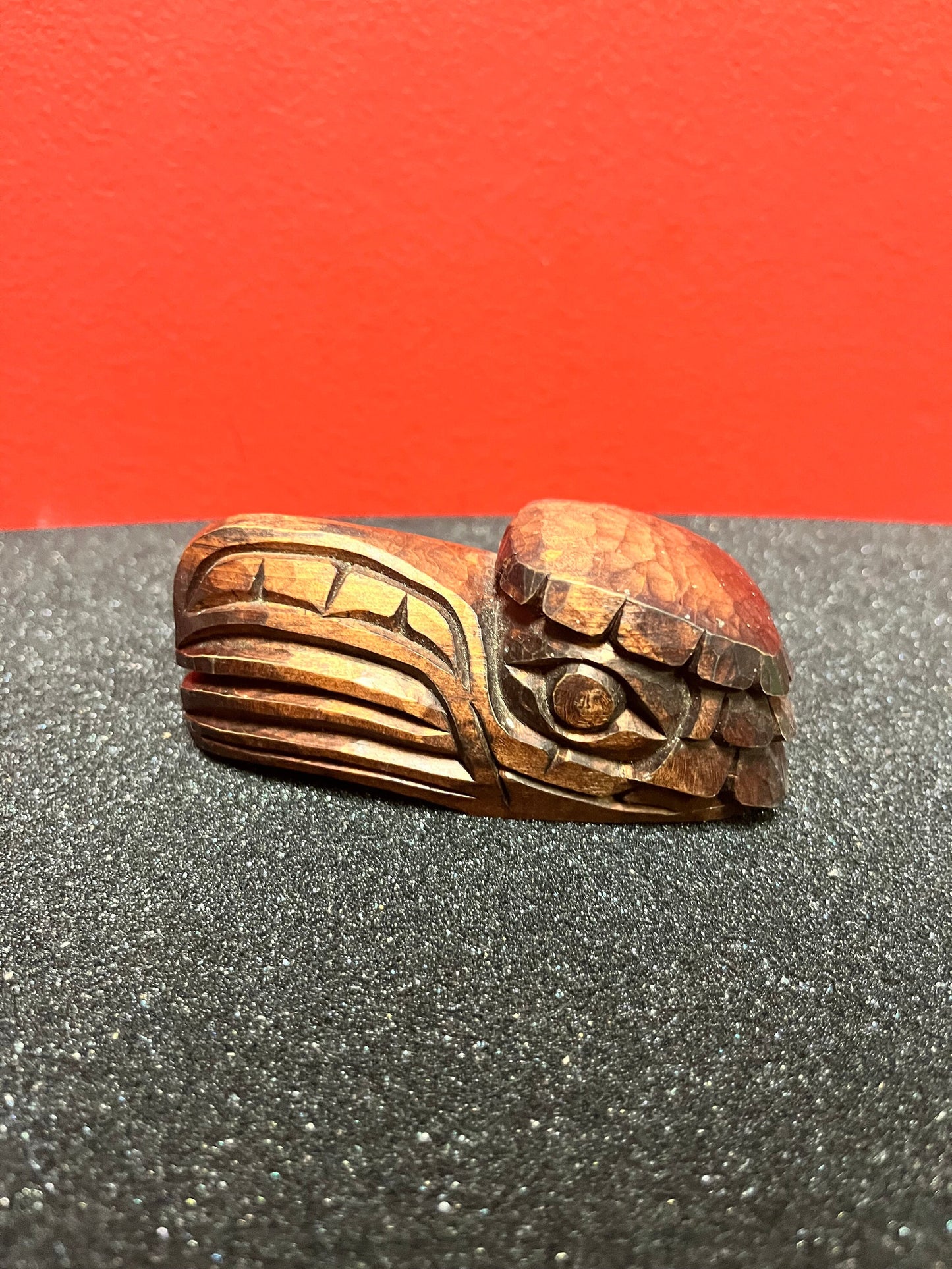 Lovely signed Canadian indigenous First Nations Pacific Northwest coast eagle head good value