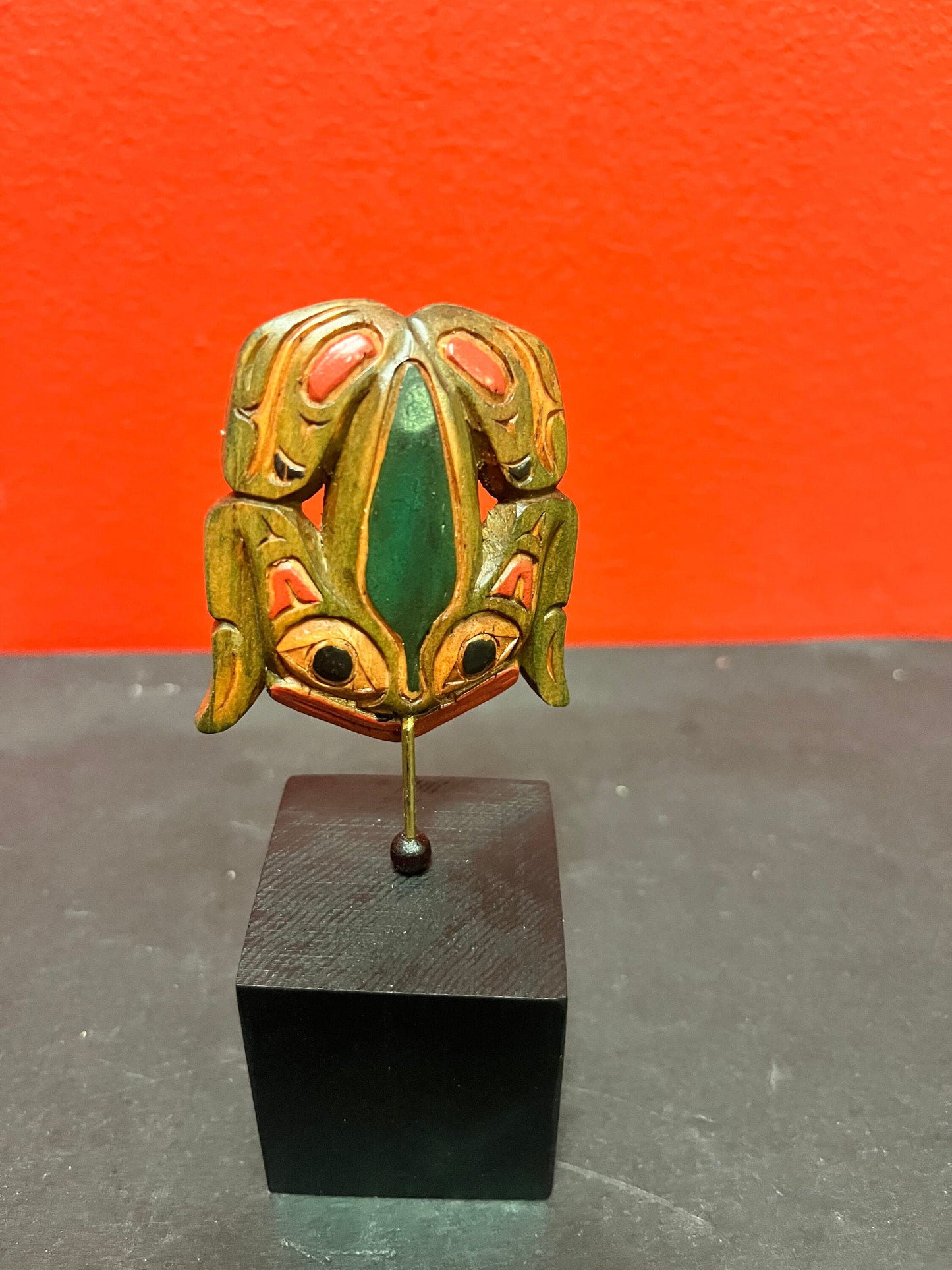 Lovely 3 inch indigenous first Nations Pacific northwest Coast Artie George mask on stand  total 5 inches  Lovely detail and quality