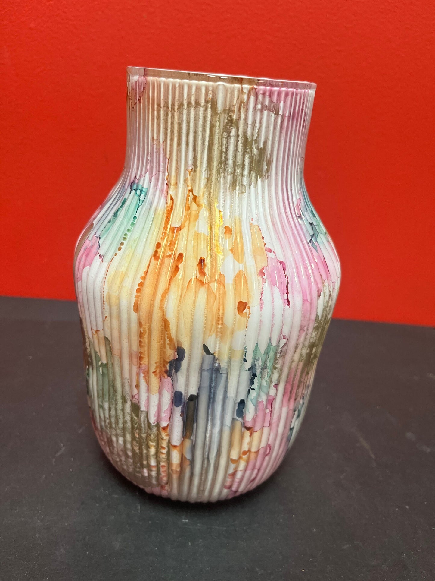 Fabulous 9 inch tall European style handblown glass vase perfect condition