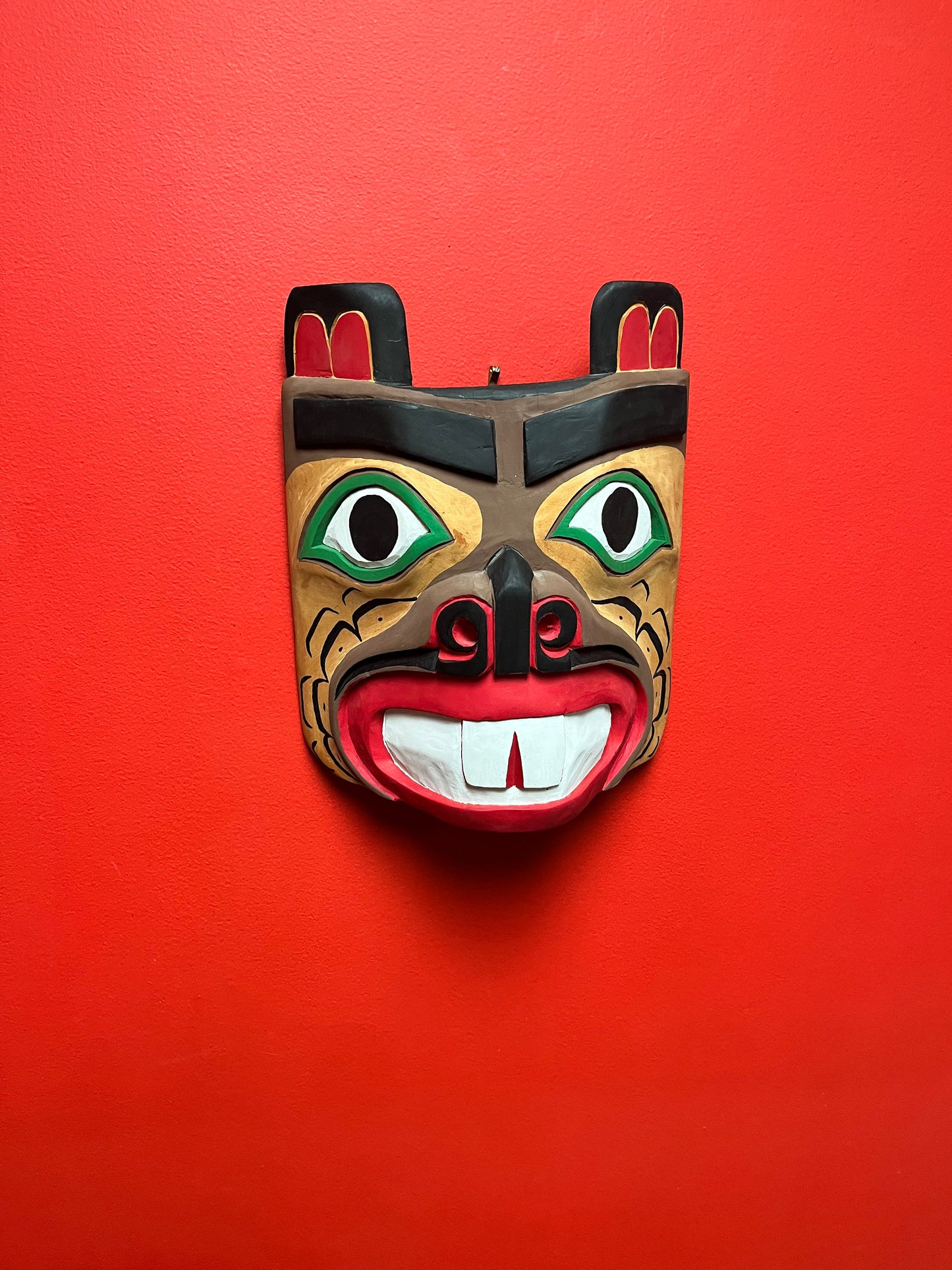 Fabulous 12 x 10 wide indigenous, first nations, Pacific Northwest coast, older polychrome painted beaver mask   ready to hang - wow