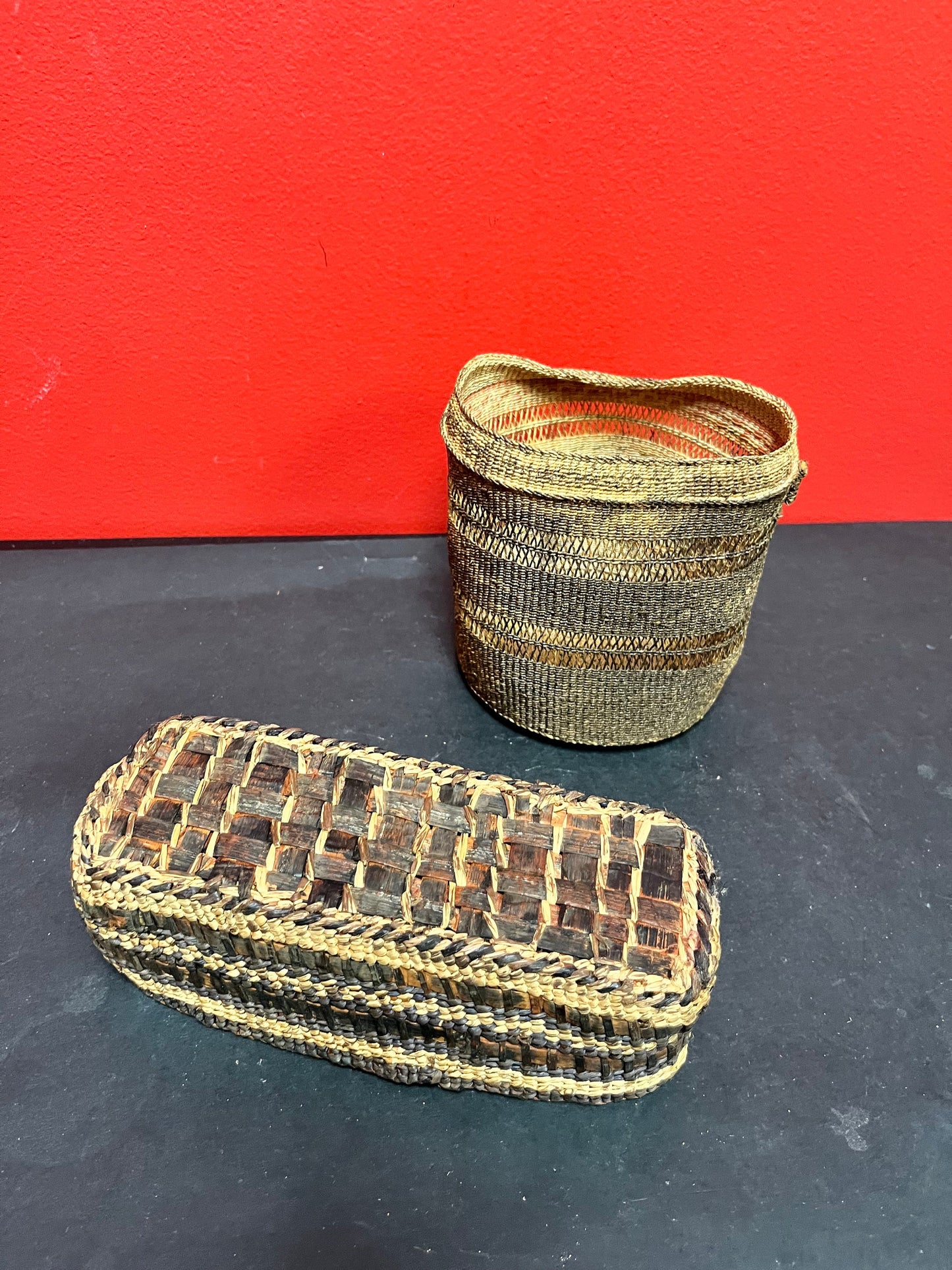 Two Canadian indigenous first nations Baskets 8 and 5 inches as is condition, but nice decorative pieces great value