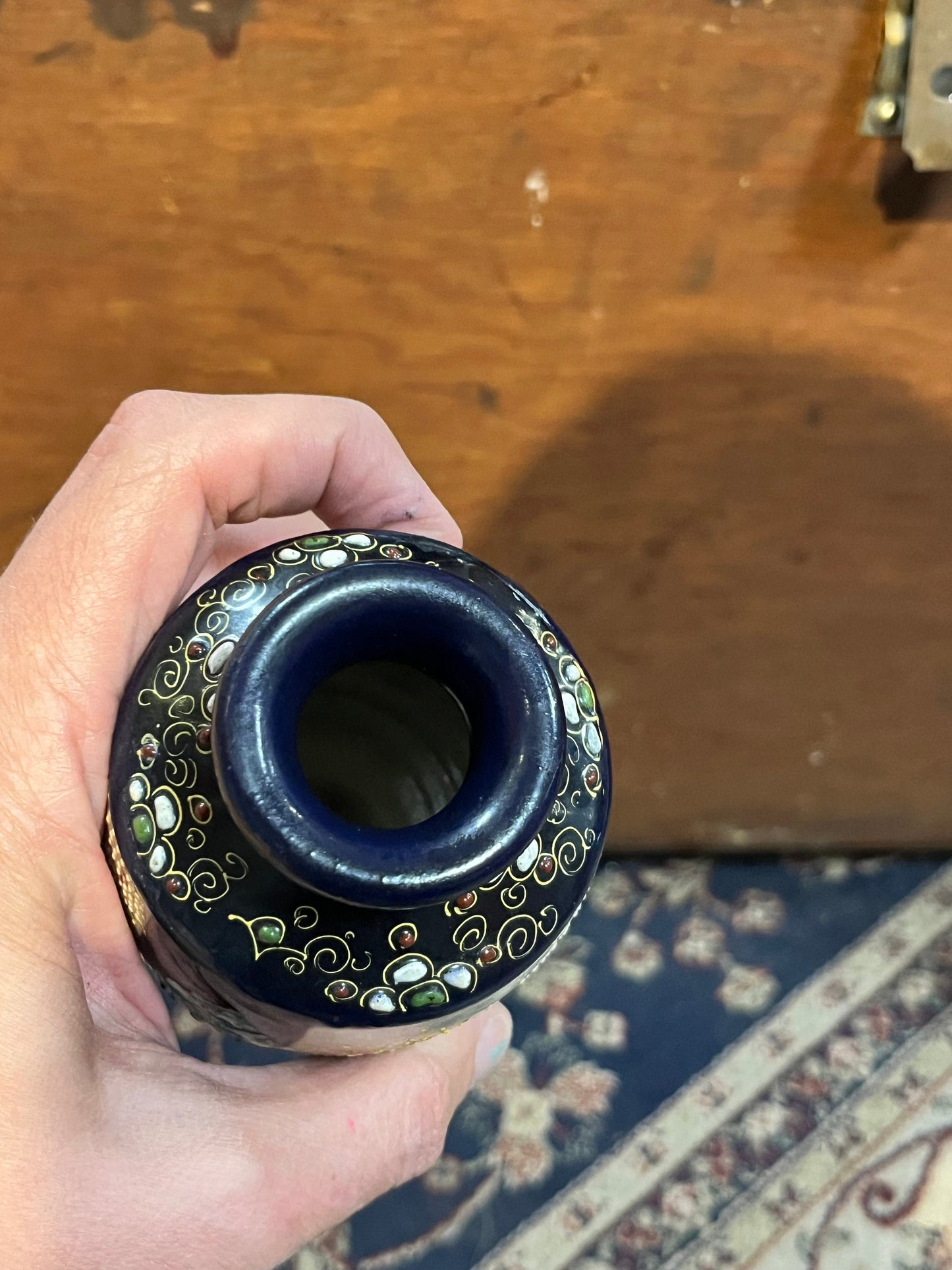 A 6 inch tall antique Japanese Satsuma vase - signed and mint condition