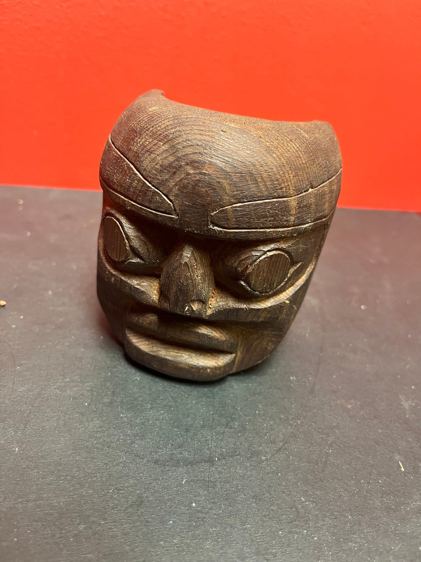 Beautiful indigenous first nations Pacific northwest Coast 5 inch tall cedar mask unsigned with great detail good value