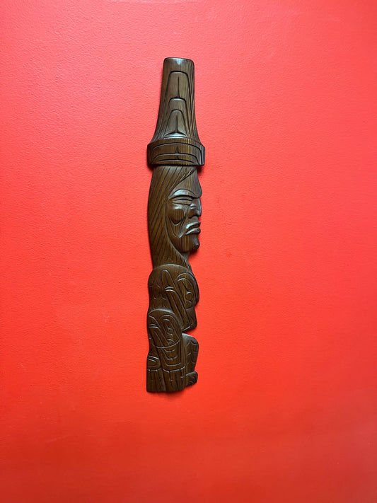 Lovely 21 inch long signed Chris Paul  indigenous first nations Pacific Northwest Coast plaque  Potlatch hat, Salish man, Raven, frog -