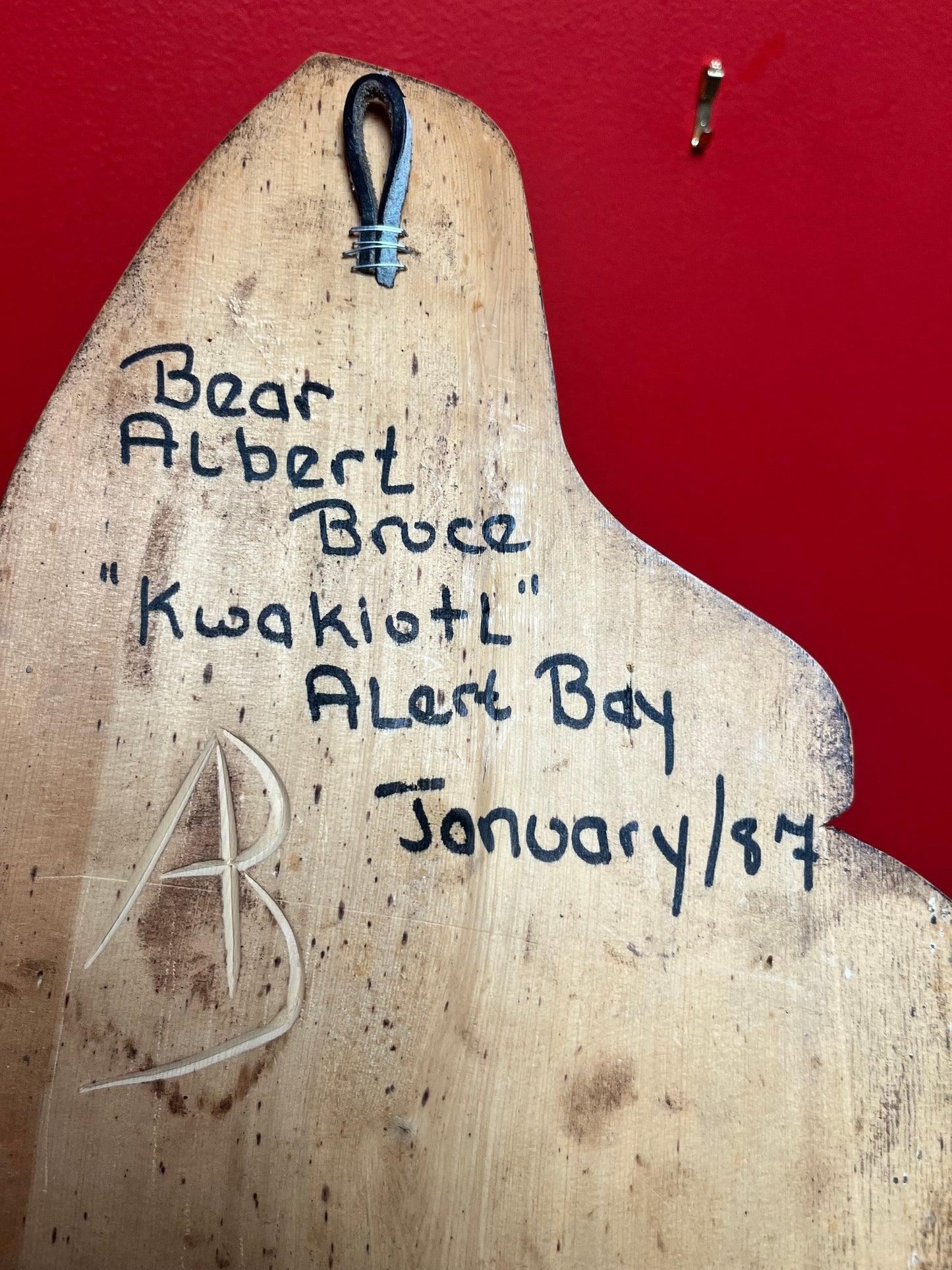 12 x 8 wide bear plaque by Albert Bruce   intense detail - 1st nations Pacific Northwest Coast wow