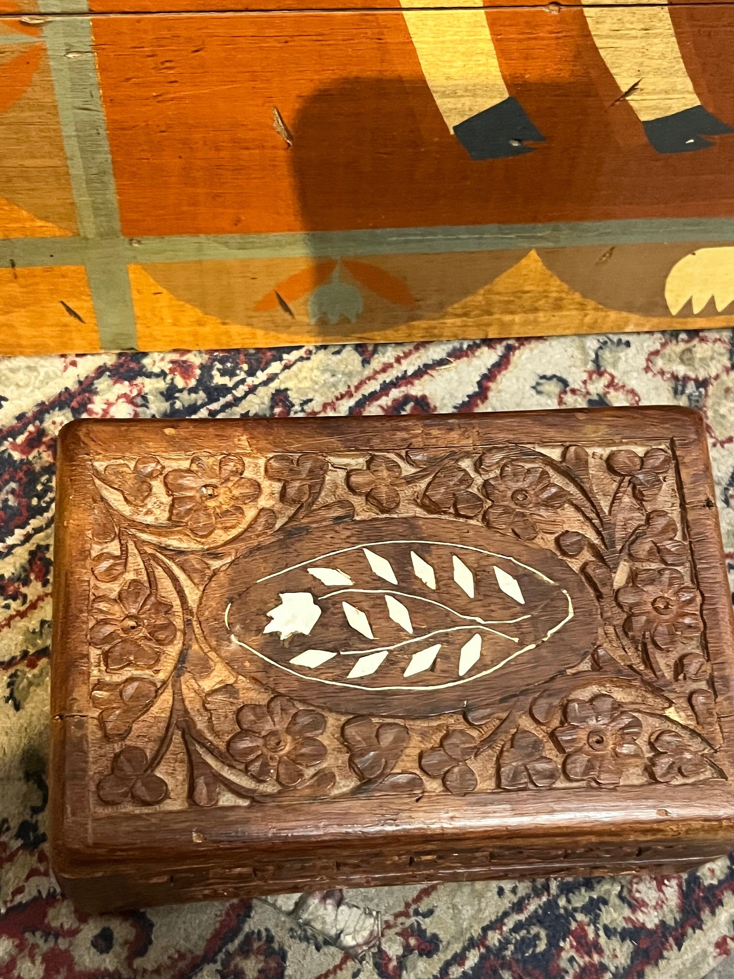 Lovely Indian 6 x 4 x 2 1/2 high wooden box  Classic and beautiful