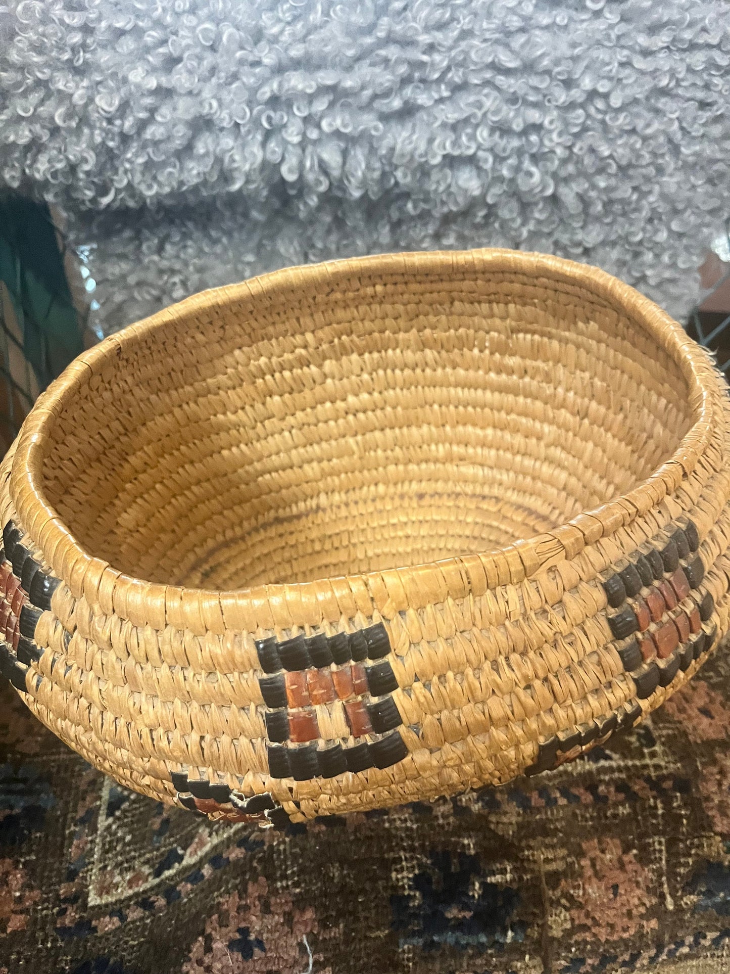 Stunning 8 x 10 x 8 tall antique indigenous first nations pacific northwest coast Salish basket good antique condition great value