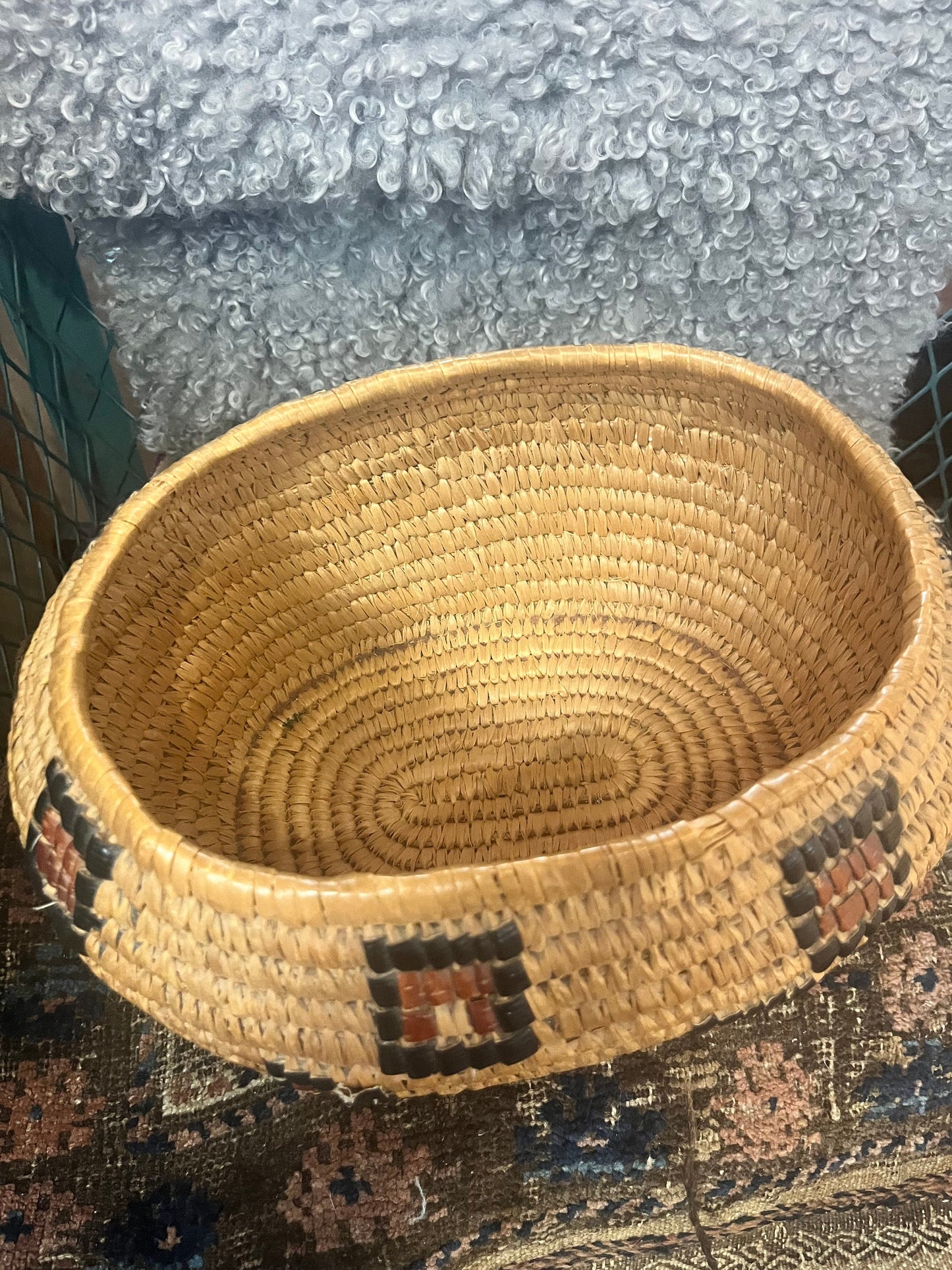 Stunning 8 x 10 x 8 tall antique indigenous first nations pacific northwest coast Salish basket good antique condition great value