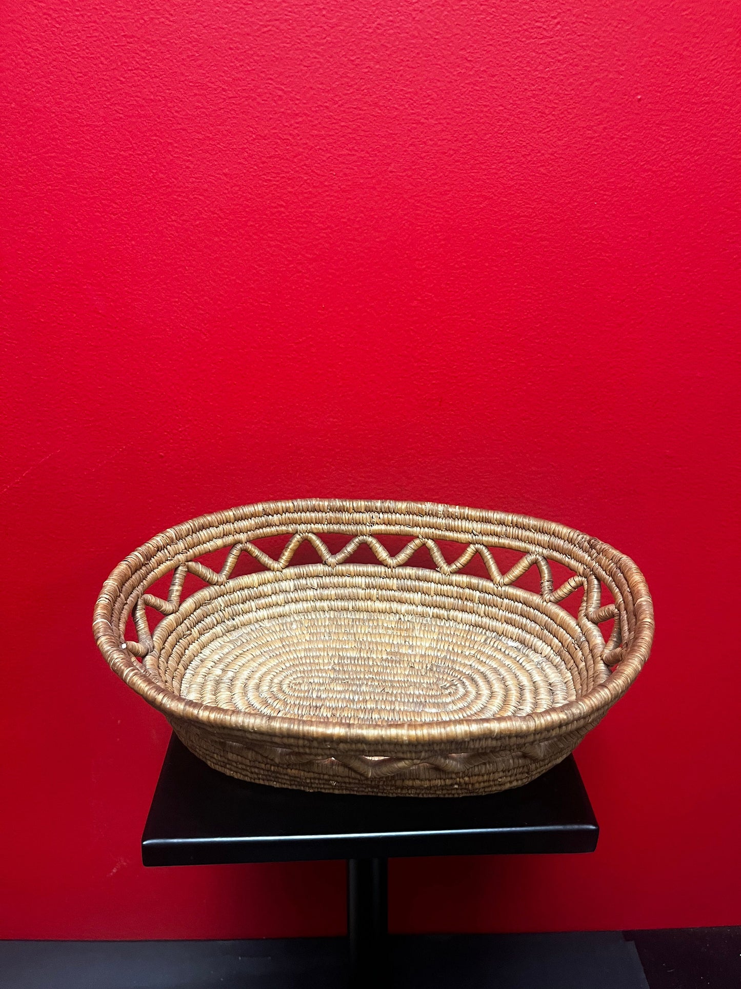 Beautiful Canadian vintage 10 x 8 x 3 high  indigenous First Nations basket  in great condition Value priced  unusual design -