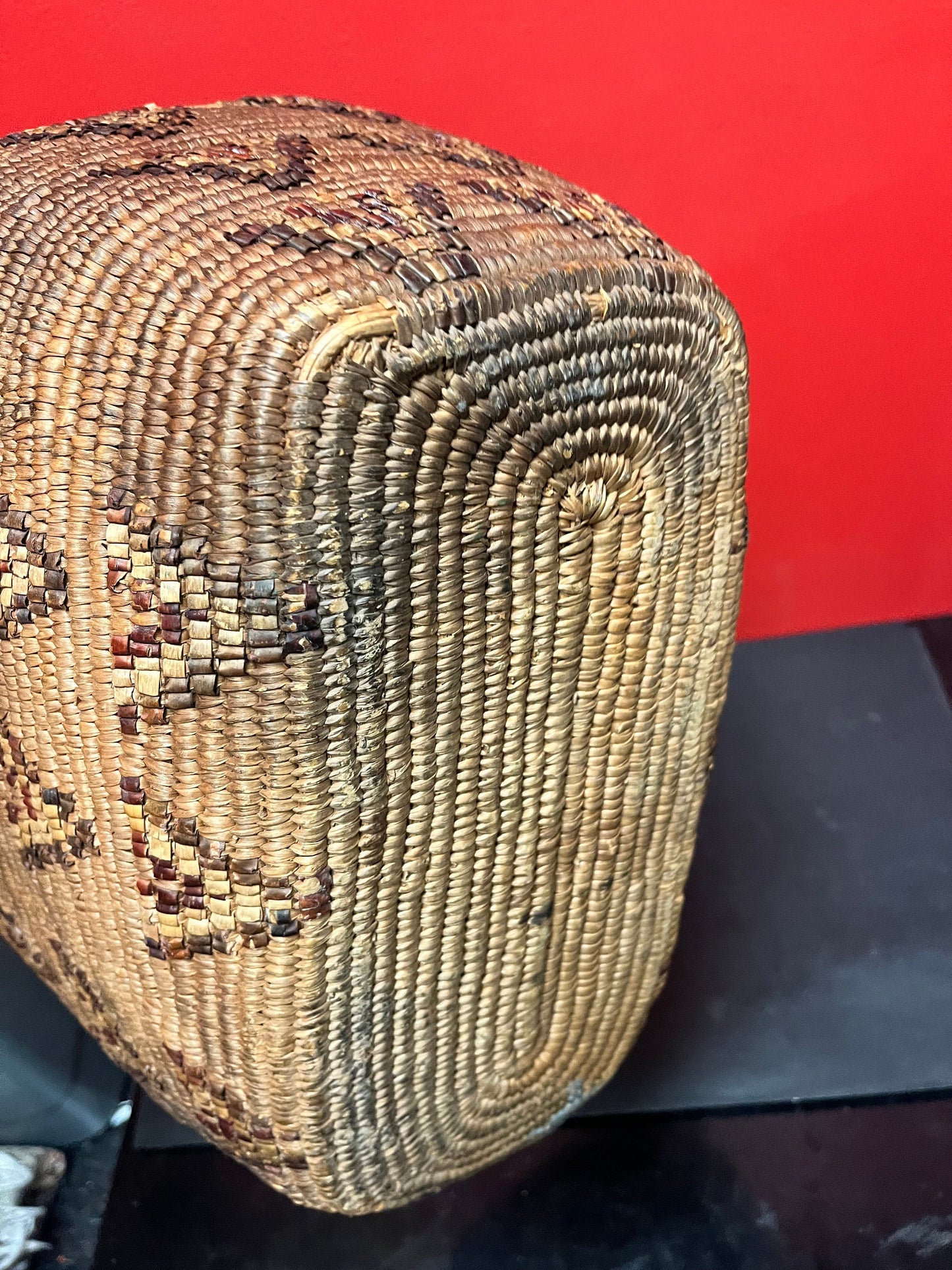 Stunning antique indigenous first nations coast Salish, 14 x 10 x 7 high woven basket great condition see photos value priced