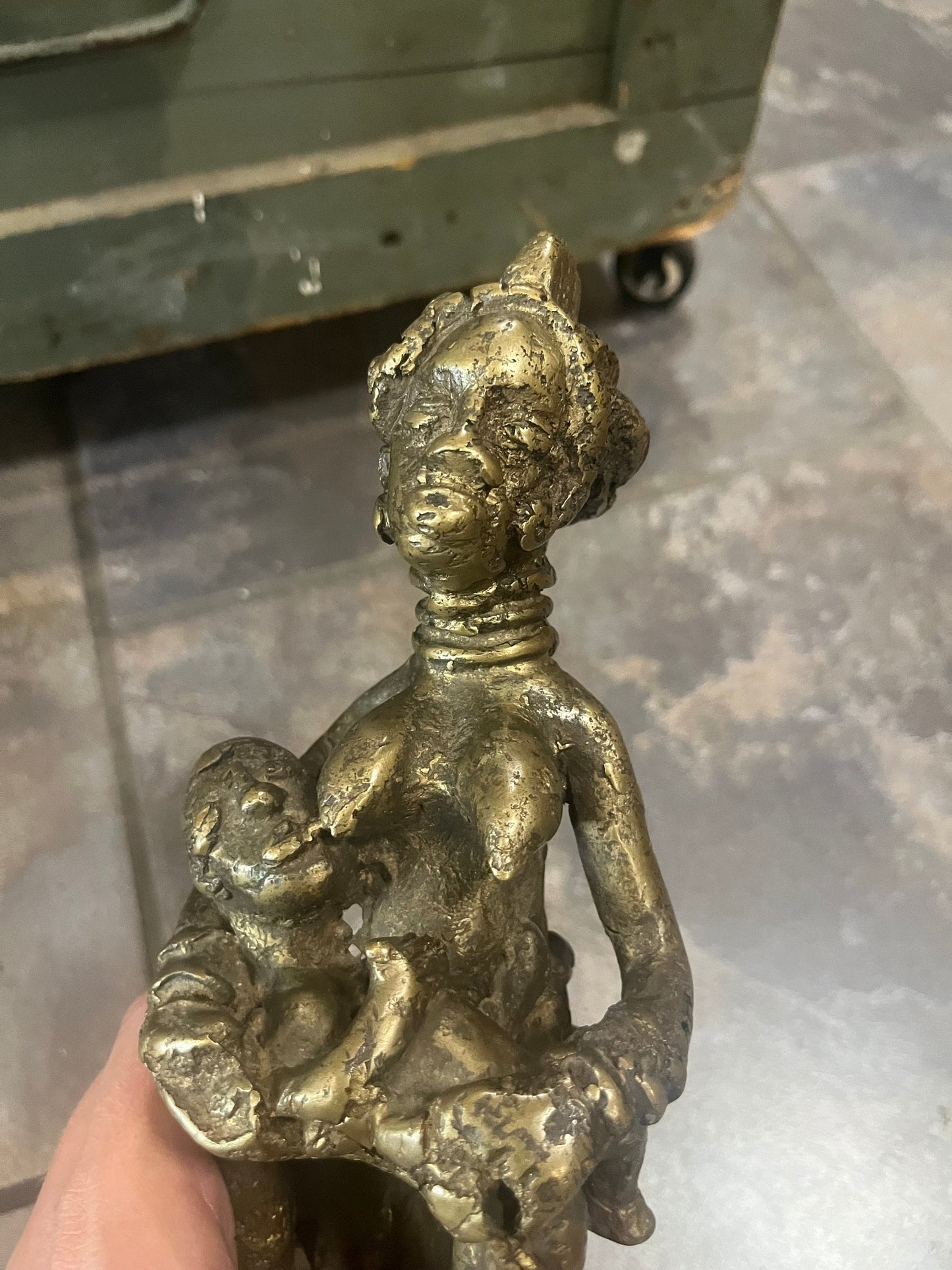 Lovely 9.5 inch tall heavy old African BENIN bronze statue of a woman breast-feeding stunning patina wow