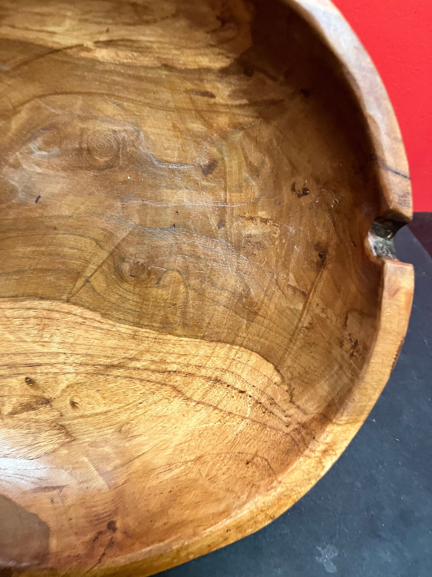 11 x 6“ high exotic wood tripod bowl   wonderful decor or gift