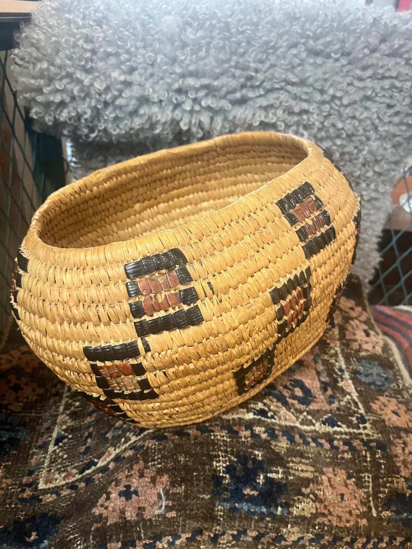 Stunning 8 x 10 x 8 tall antique indigenous first nations pacific northwest coast Salish basket good antique condition great value